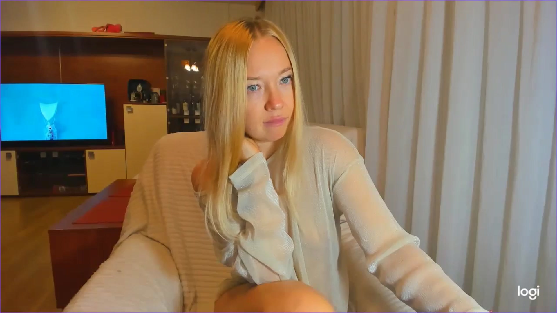Gallery image thumbnail from FlamingoDream's myfreecams stream on, 09/25/2024, 01:30 image 12 of 20