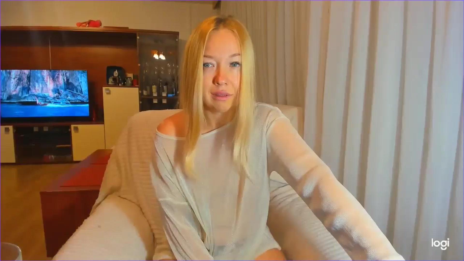Gallery image thumbnail from FlamingoDream's myfreecams stream on, 09/25/2024, 01:30 image 8 of 20
