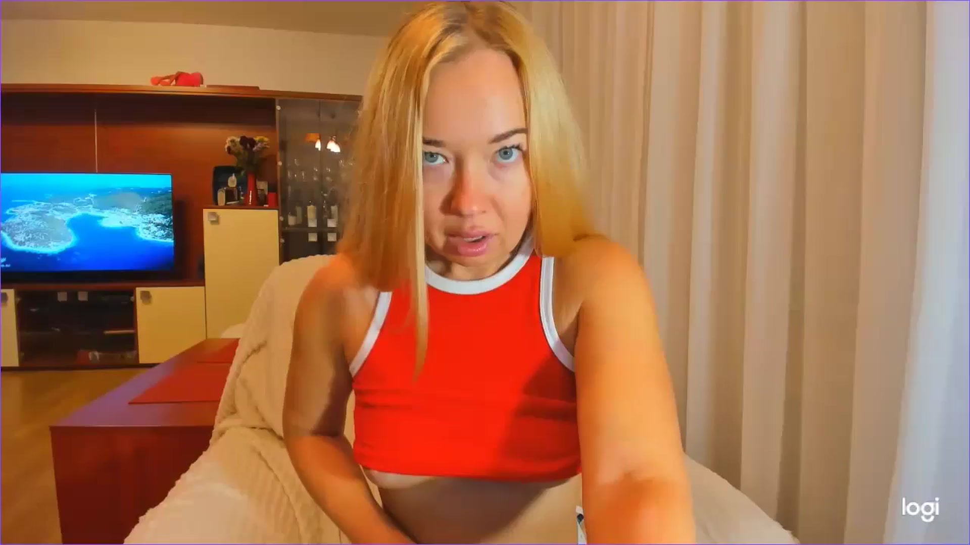 Gallery image thumbnail from FlamingoDream's myfreecams stream on, 10/01/2024, 21:35 image 17 of 20