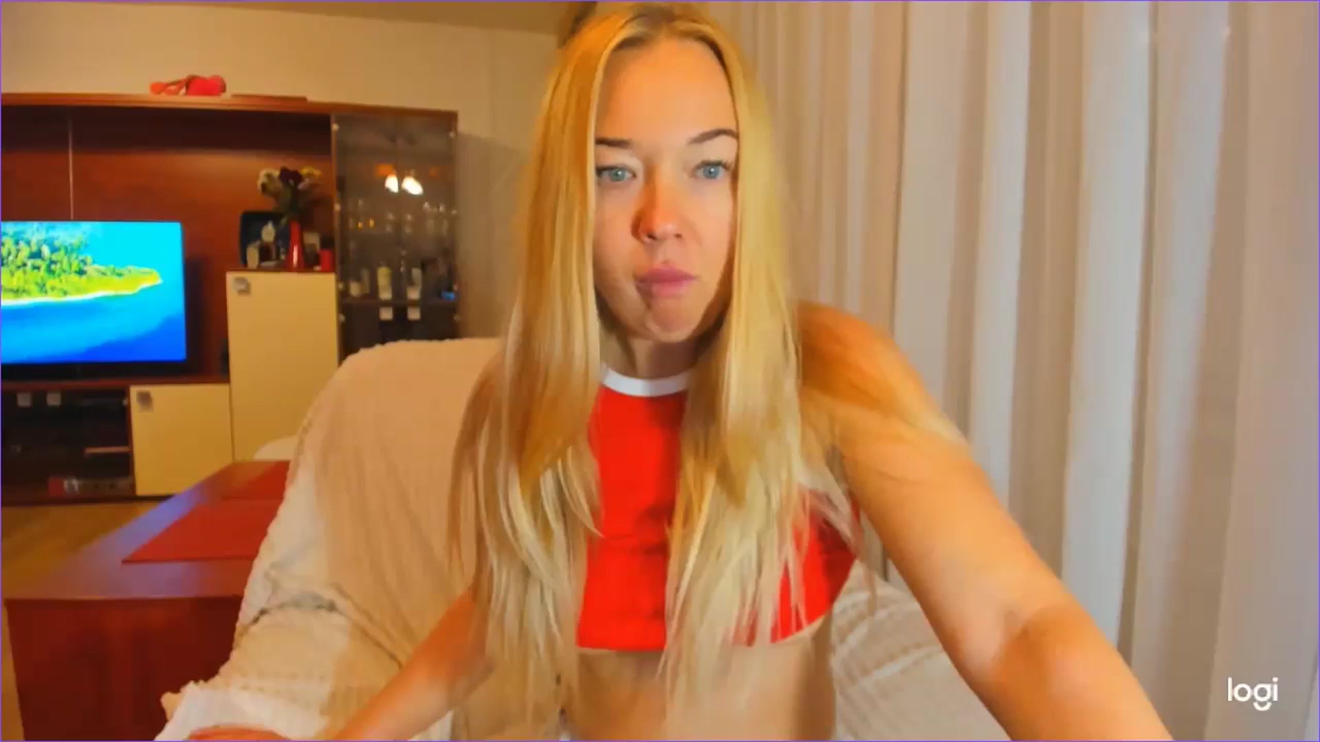 Gallery image thumbnail from FlamingoDream's myfreecams stream on, 10/02/2024, 24:02 image 15 of 20