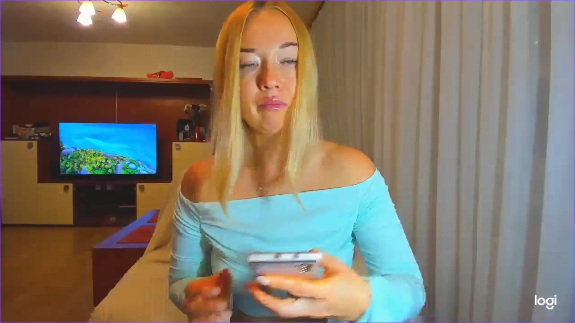 Gallery image thumbnail from FlamingoDream's myfreecams stream on, 10/02/2024, 23:55 image 9 of 20