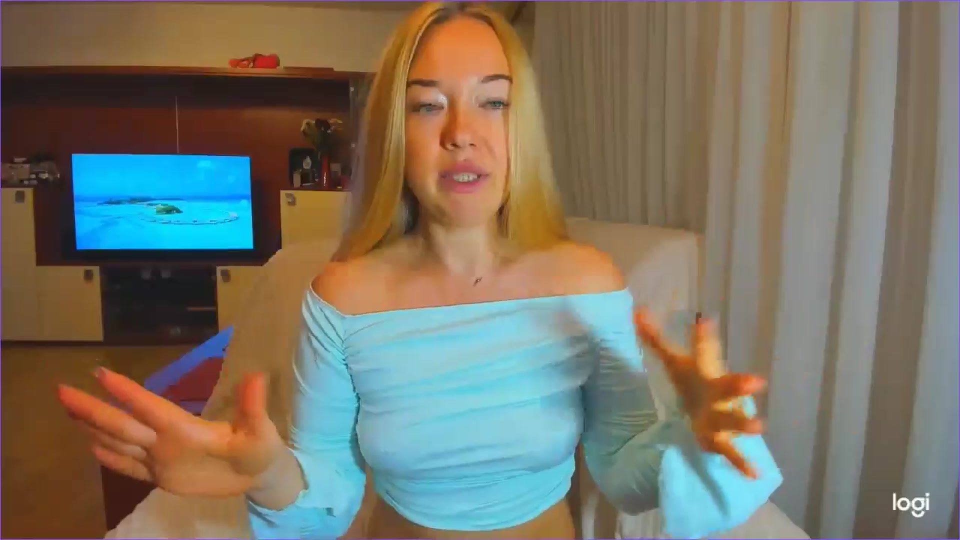 Gallery image thumbnail from FlamingoDream's myfreecams stream on, 10/02/2024, 23:55 image 18 of 20