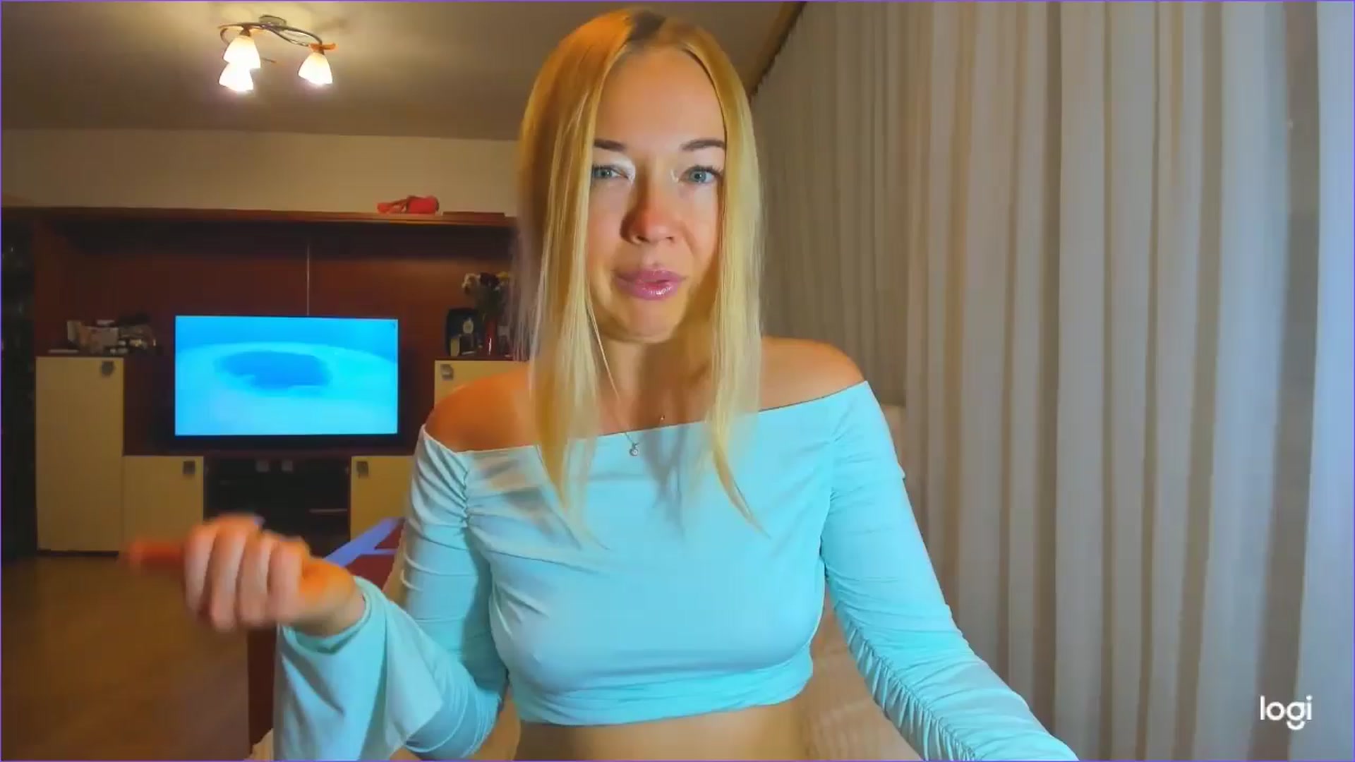 Gallery image thumbnail from FlamingoDream's myfreecams stream on, 10/02/2024, 23:55 image 1 of 20