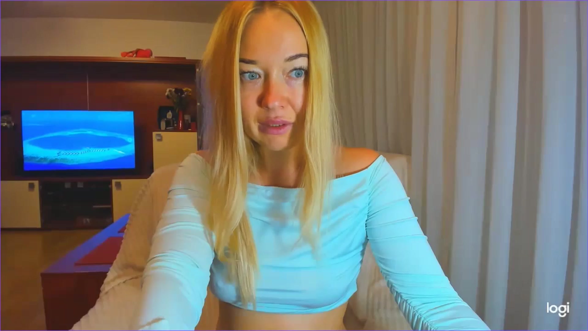 Gallery image thumbnail from FlamingoDream's myfreecams stream on, 10/03/2024, 01:46 image 8 of 20