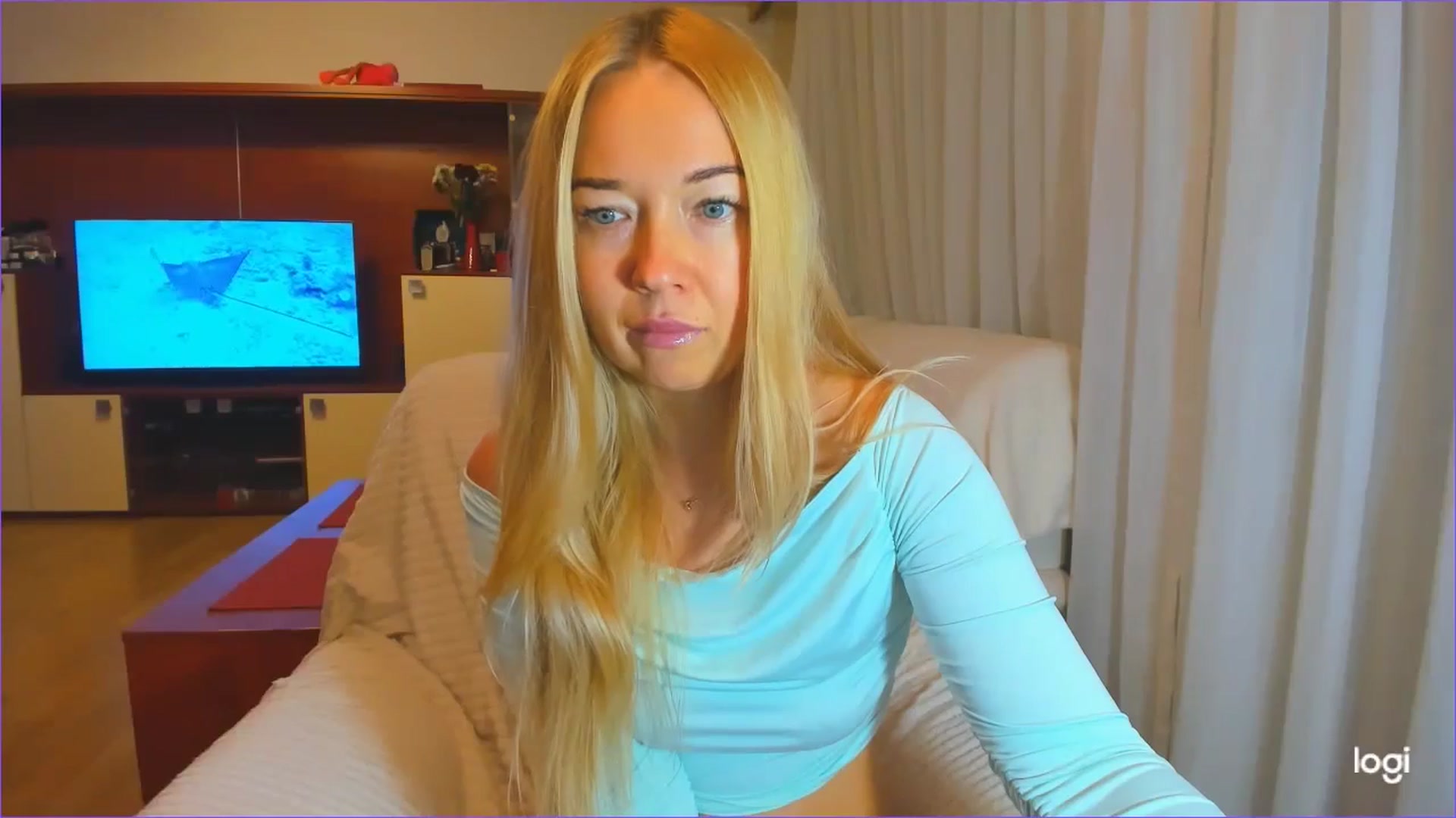 Gallery image thumbnail from FlamingoDream's myfreecams stream on, 10/03/2024, 02:37 image 2 of 20