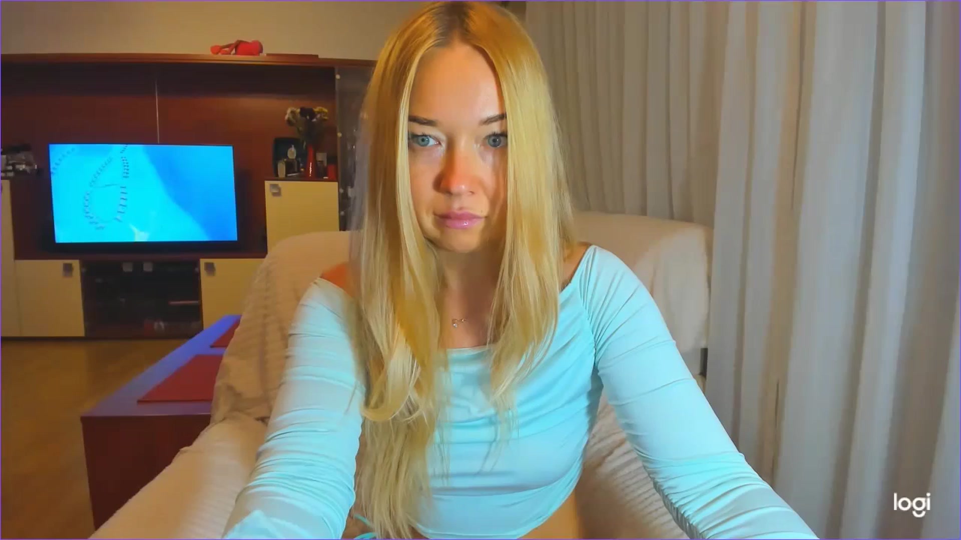 Gallery image thumbnail from FlamingoDream's myfreecams stream on, 10/03/2024, 02:37 image 5 of 20