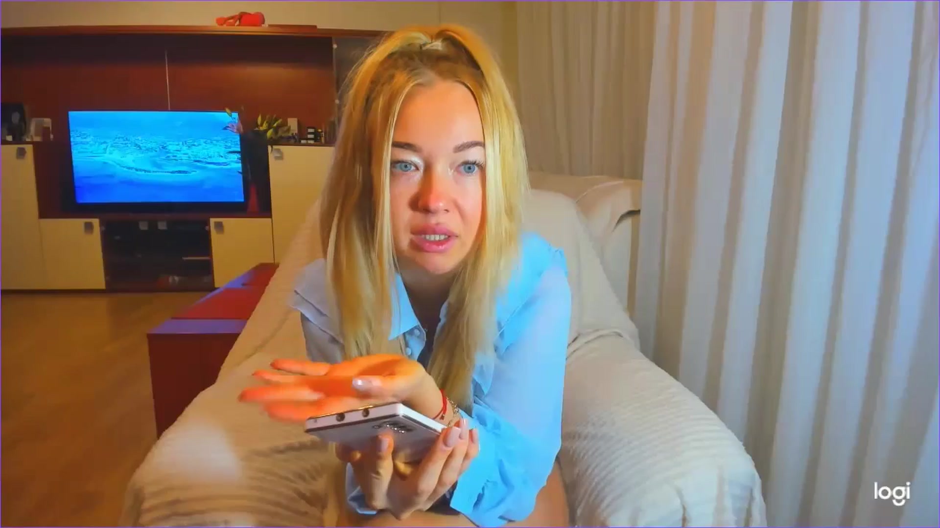 Gallery image thumbnail from FlamingoDream's myfreecams stream on, 10/07/2024, 23:09 image 8 of 20