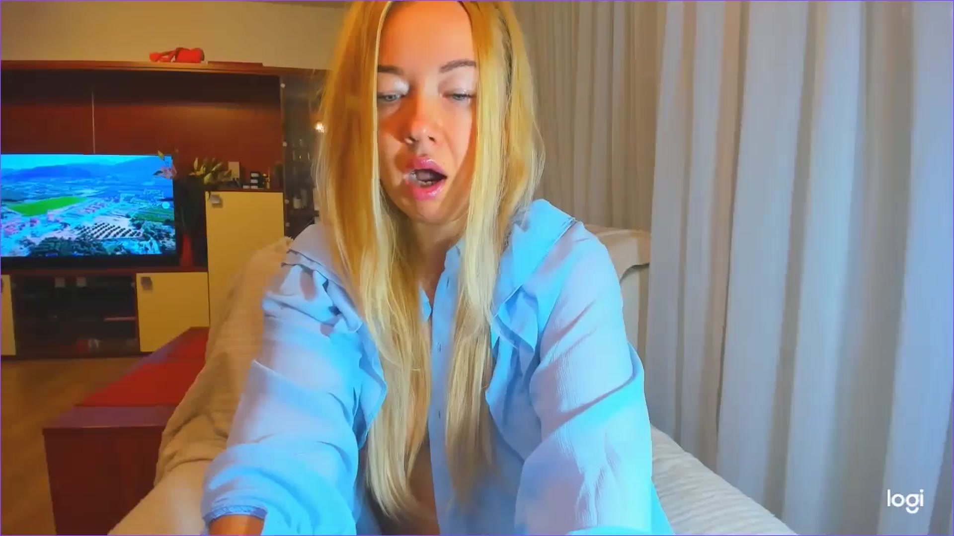 Gallery image thumbnail from FlamingoDream's myfreecams stream on, 10/08/2024, 03:01 image 2 of 20