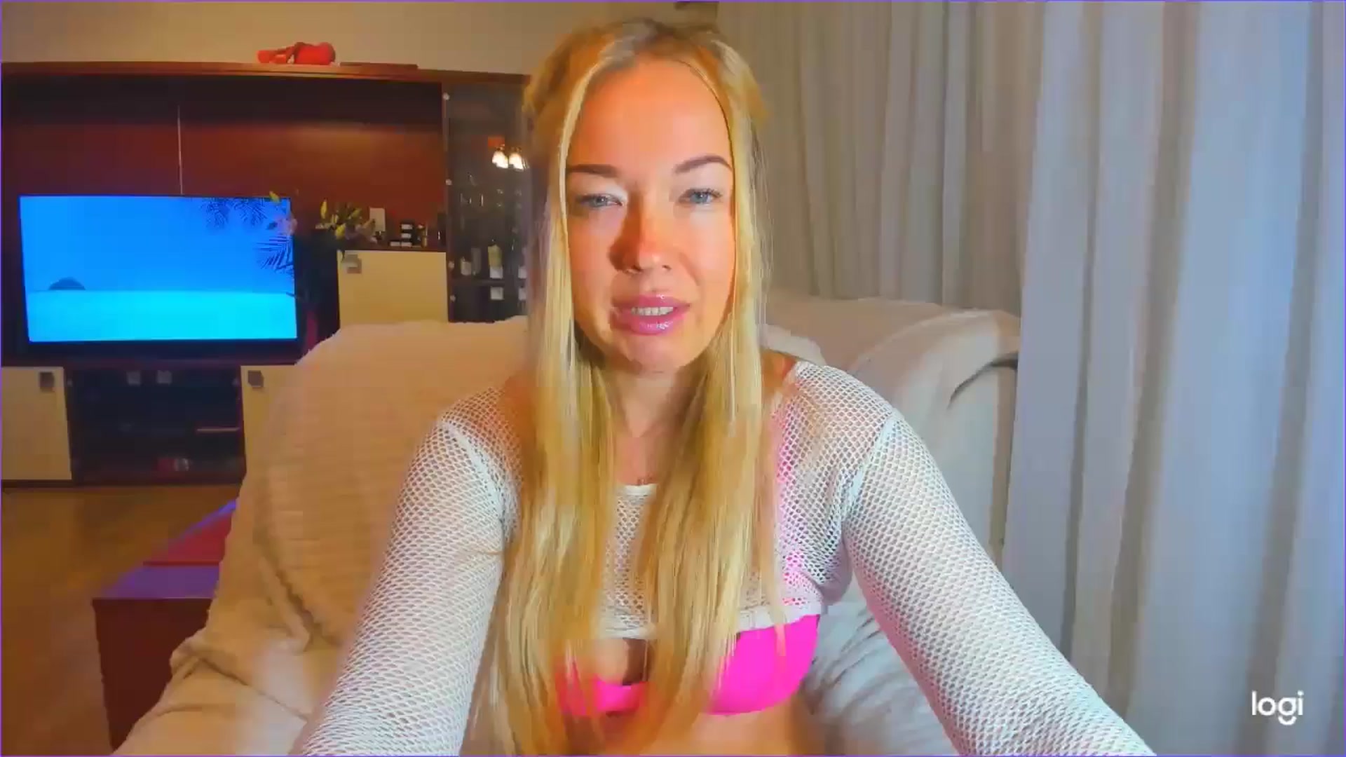 Gallery image thumbnail from FlamingoDream's myfreecams stream on, 10/09/2024, 03:10 image 20 of 20