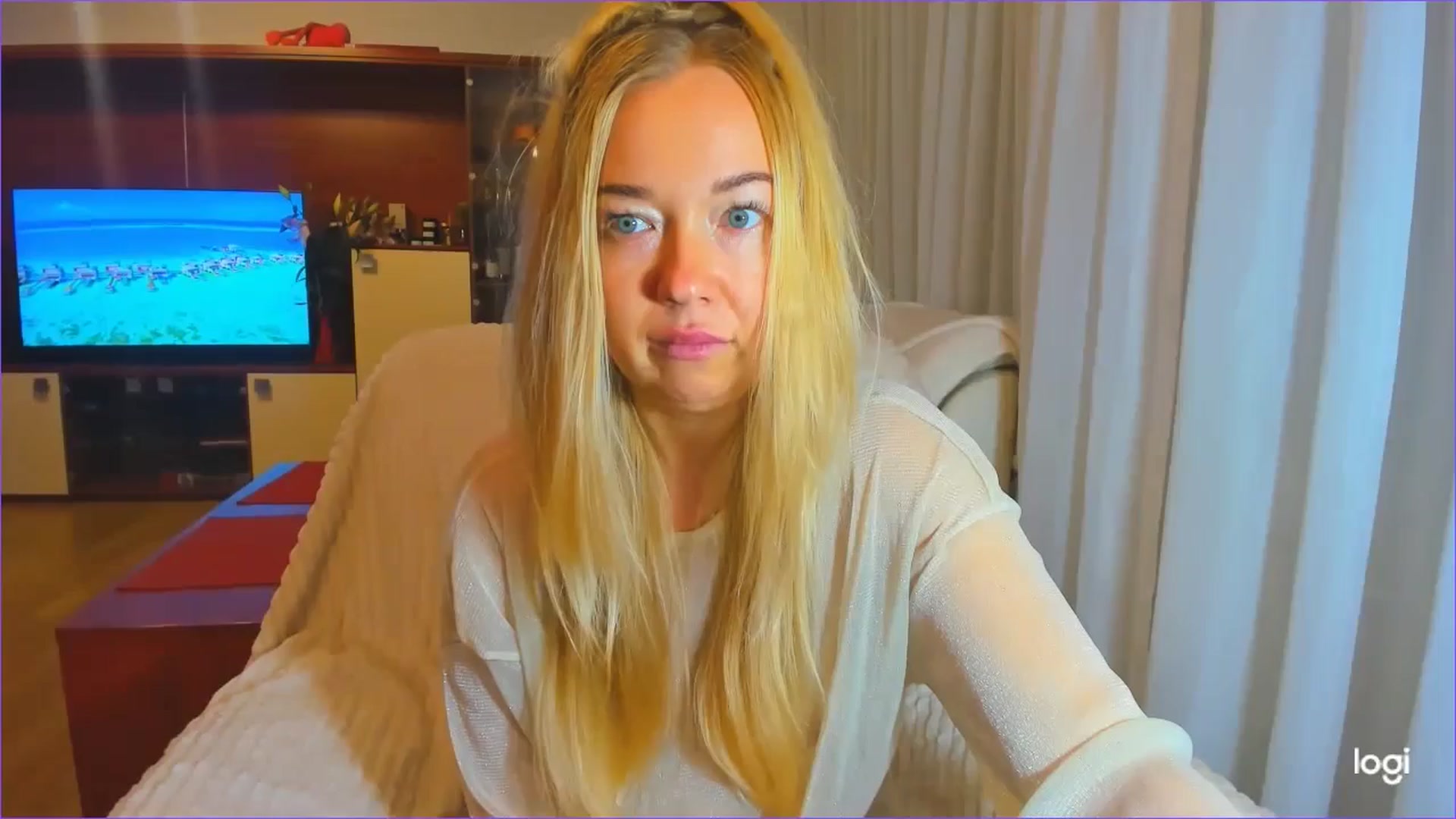 Gallery image thumbnail from FlamingoDream's myfreecams stream on, 10/09/2024, 22:56 image 12 of 20