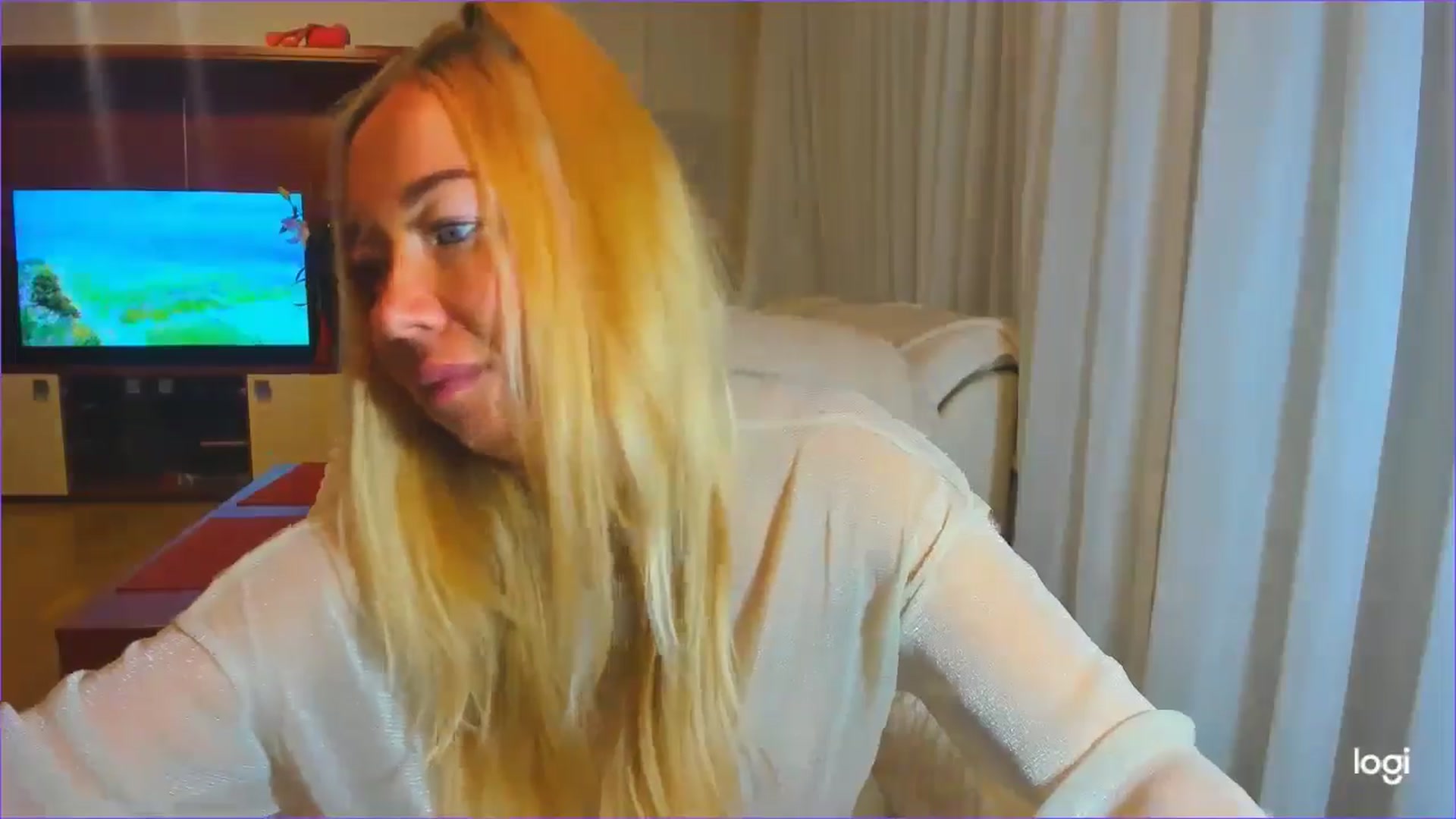 Gallery image thumbnail from FlamingoDream's myfreecams stream on, 10/09/2024, 22:56 image 15 of 20