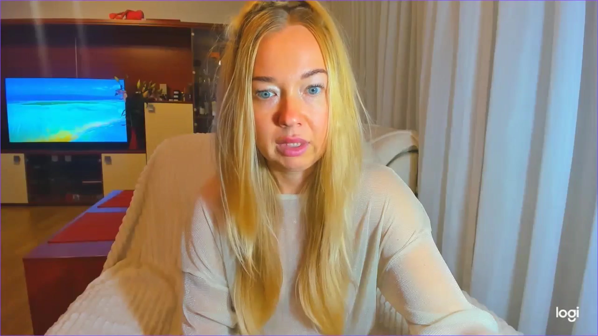 Gallery image thumbnail from FlamingoDream's myfreecams stream on, 10/09/2024, 22:56 image 9 of 20
