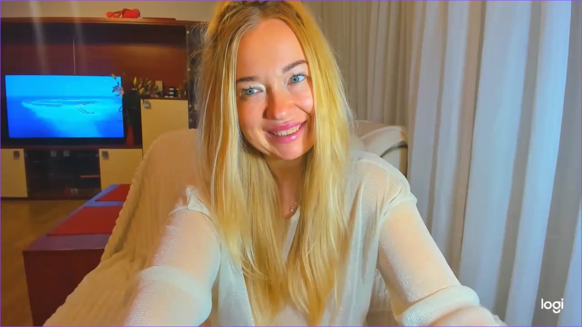 Gallery image thumbnail from FlamingoDream's myfreecams stream on, 10/09/2024, 22:56 image 1 of 20