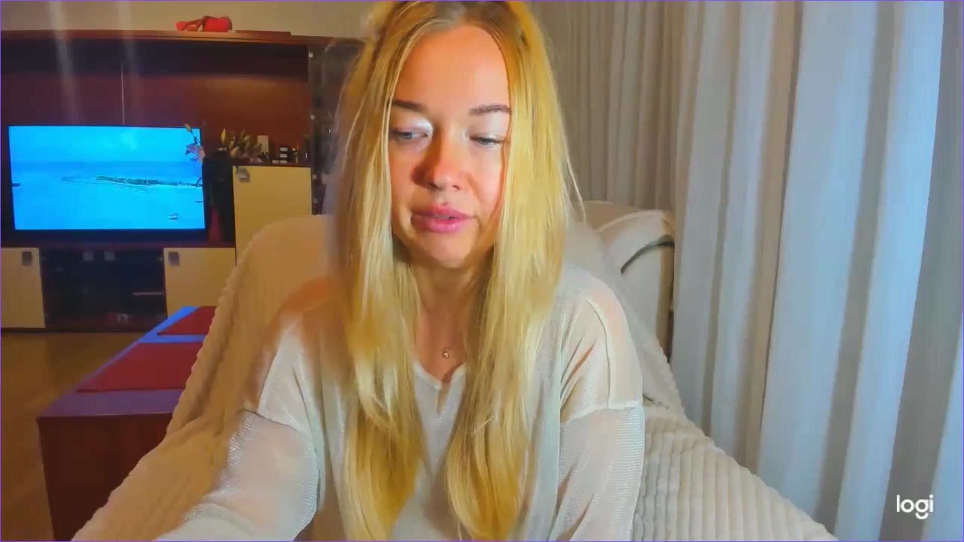 Gallery image thumbnail from FlamingoDream's myfreecams stream on, 10/09/2024, 22:56 image 5 of 20