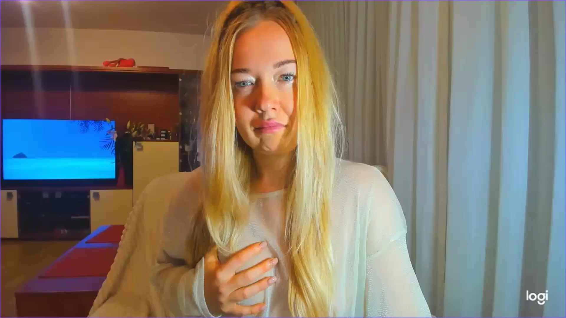 Gallery image thumbnail from FlamingoDream's myfreecams stream on, 10/10/2024, 24:02 image 15 of 20