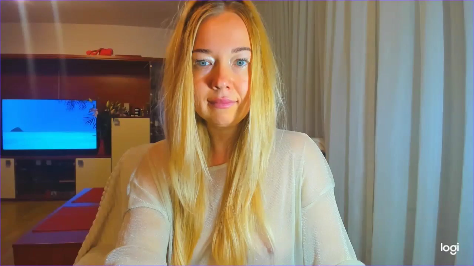 Gallery image thumbnail from FlamingoDream's myfreecams stream on, 10/10/2024, 24:02 image 11 of 20