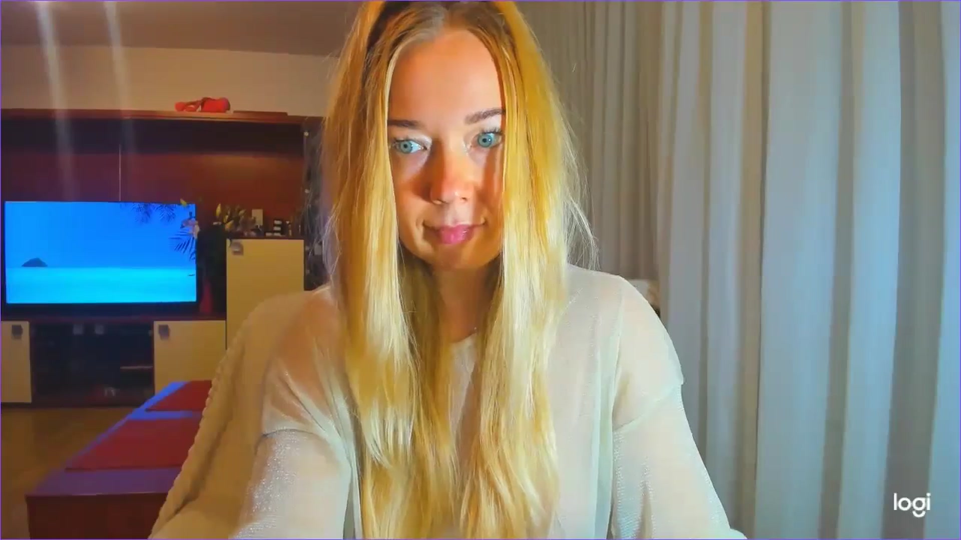 Gallery image thumbnail from FlamingoDream's myfreecams stream on, 10/10/2024, 24:02 image 4 of 20