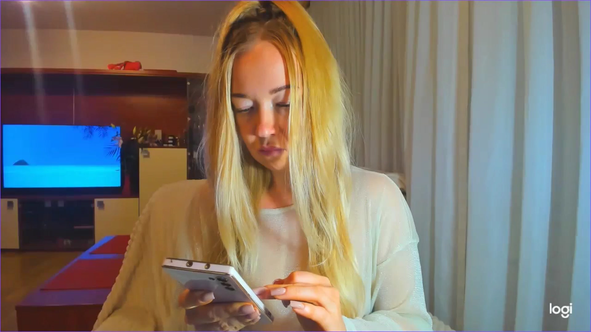 Gallery image thumbnail from FlamingoDream's myfreecams stream on, 10/10/2024, 24:02 image 7 of 20