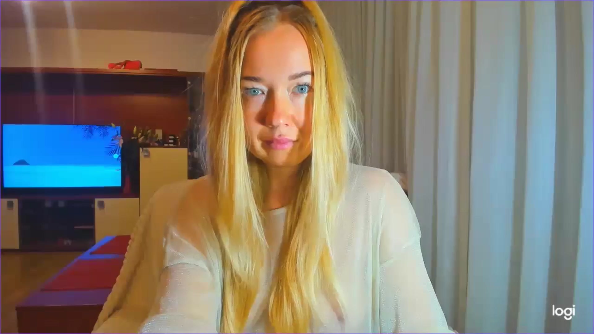 Gallery image thumbnail from FlamingoDream's myfreecams stream on, 10/10/2024, 24:02 image 13 of 20