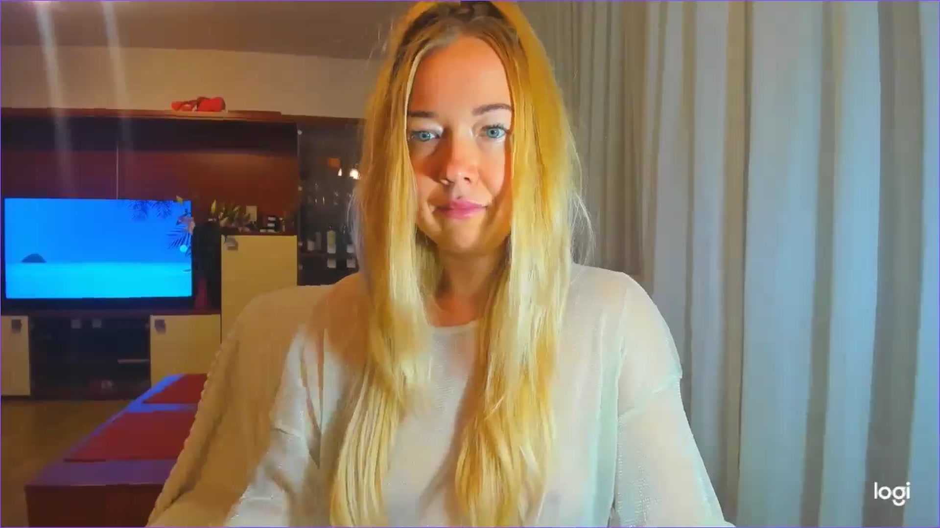 Gallery image thumbnail from FlamingoDream's myfreecams stream on, 10/10/2024, 24:02 image 6 of 20