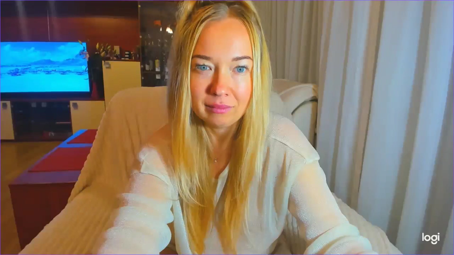 Gallery image thumbnail from FlamingoDream's myfreecams stream on, 10/10/2024, 03:41 image 18 of 20