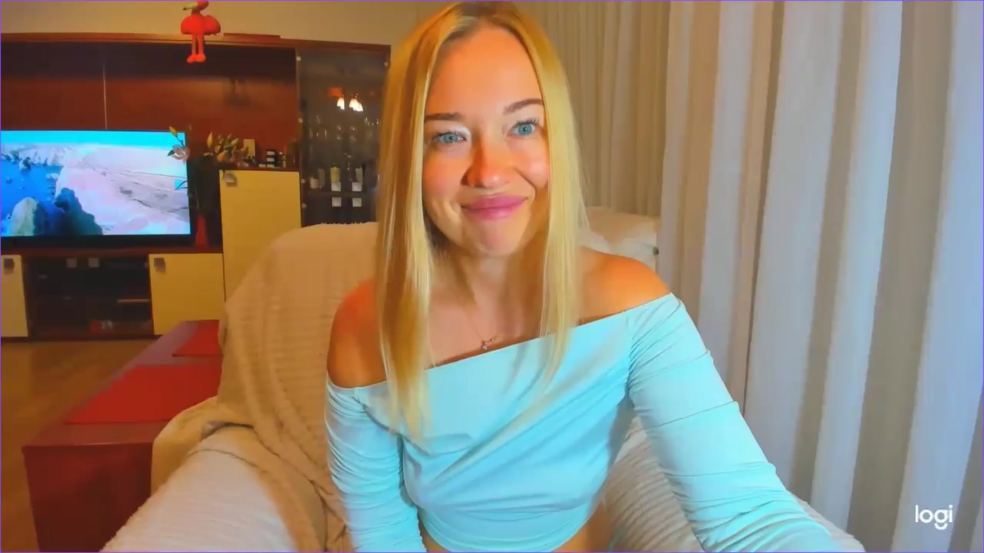 Gallery image thumbnail from FlamingoDream's myfreecams stream on, 10/11/2024, 01:08 image 4 of 20