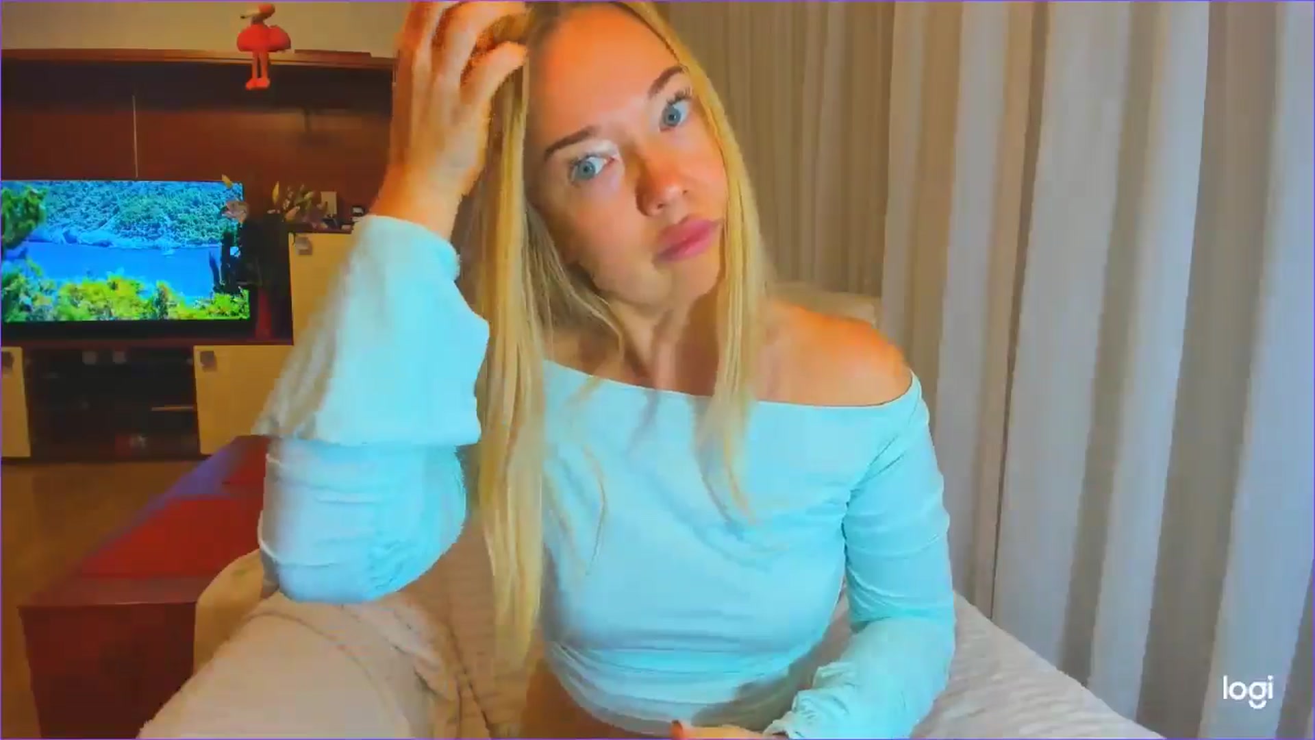 Gallery image thumbnail from FlamingoDream's myfreecams stream on, 10/11/2024, 01:08 image 10 of 20