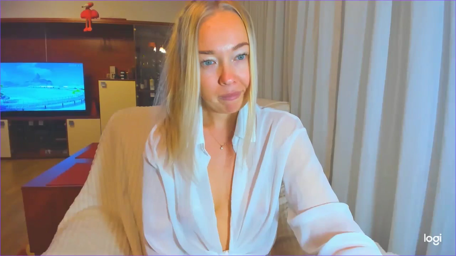 Gallery image thumbnail from FlamingoDream's myfreecams stream on, 10/15/2024, 21:37 image 20 of 20
