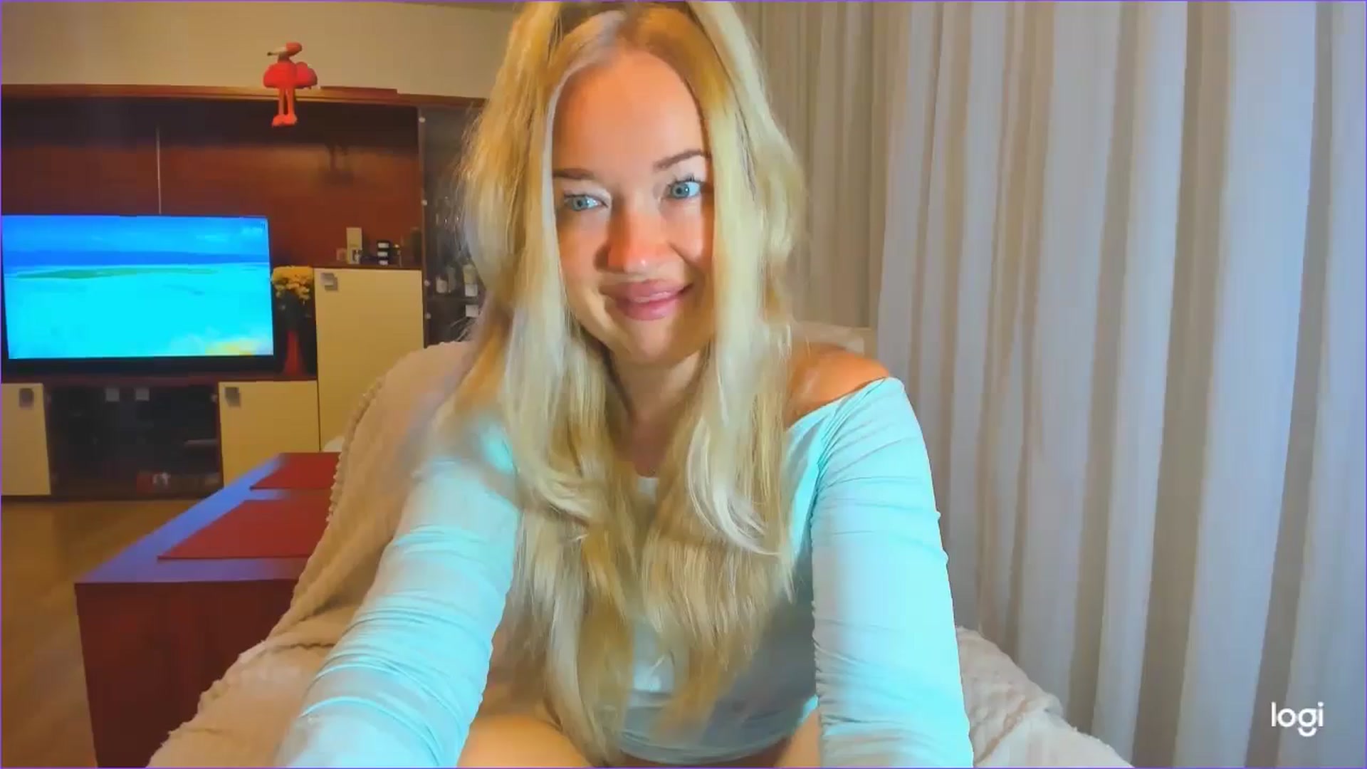 Gallery image thumbnail from FlamingoDream's myfreecams stream on, 10/16/2024, 20:22 image 12 of 20