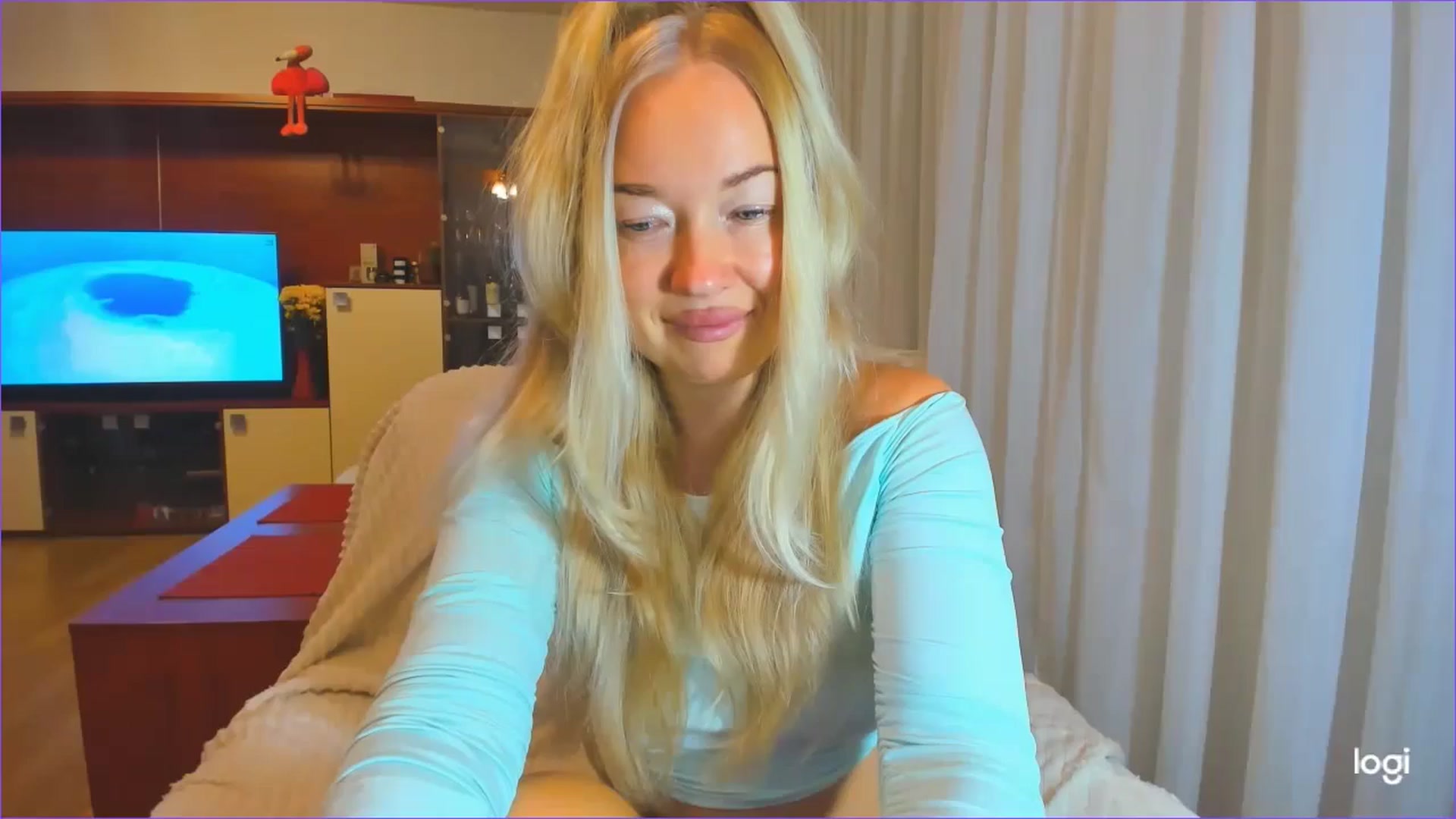 Gallery image thumbnail from FlamingoDream's myfreecams stream on, 10/16/2024, 20:22 image 13 of 20
