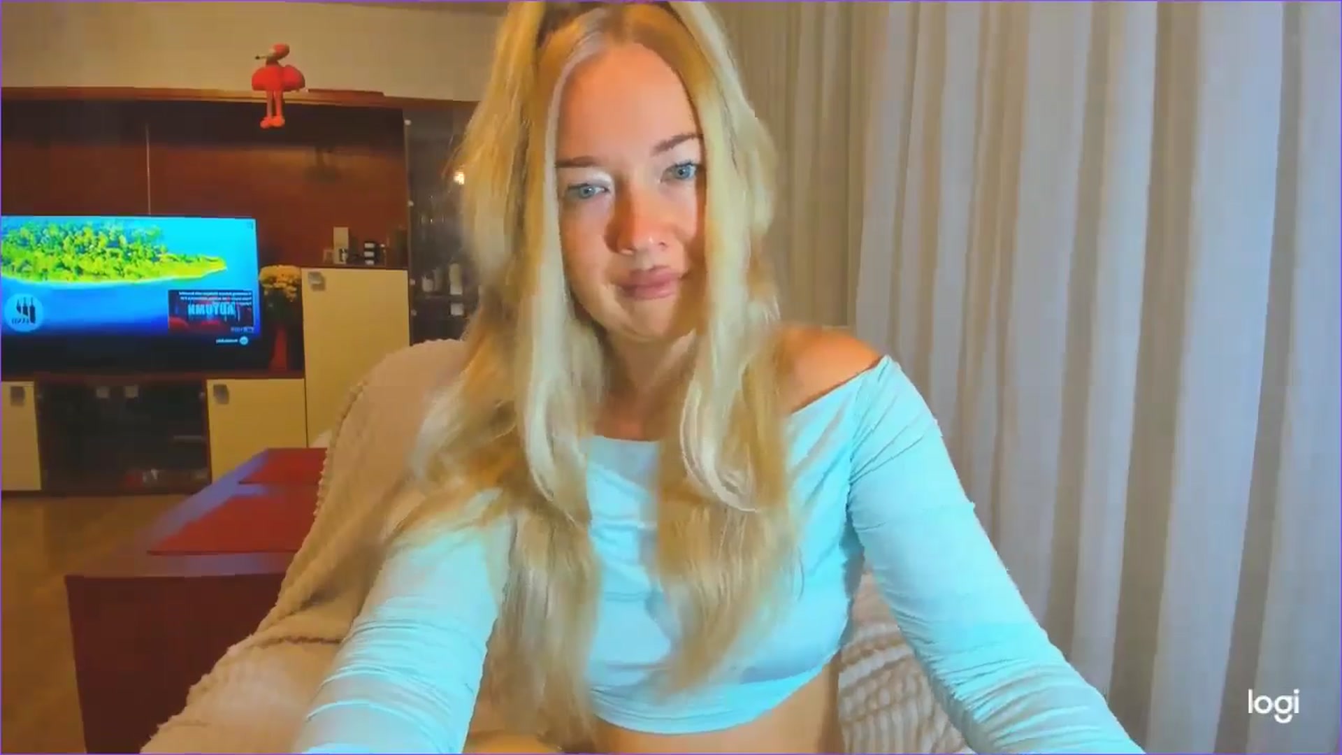 Gallery image thumbnail from FlamingoDream's myfreecams stream on, 10/16/2024, 20:22 image 18 of 20