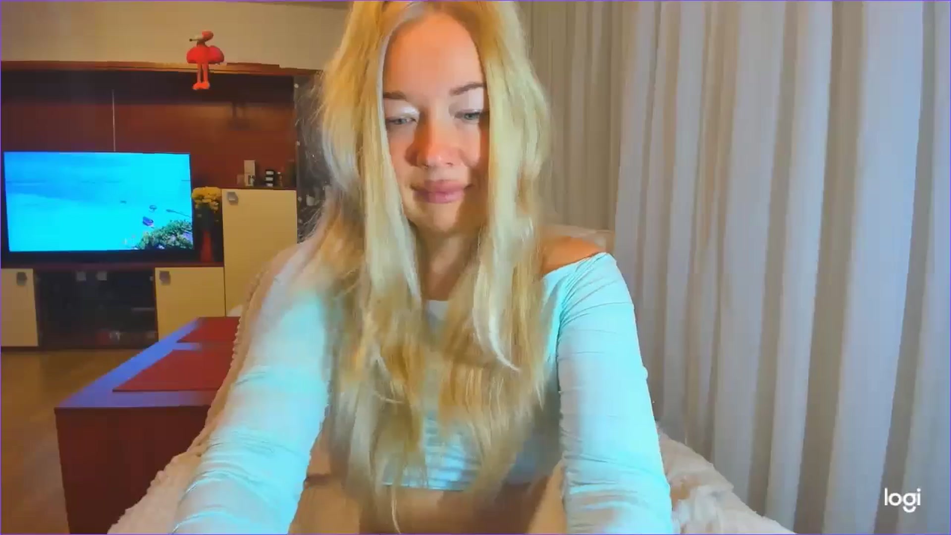 Gallery image thumbnail from FlamingoDream's myfreecams stream on, 10/16/2024, 20:47 image 6 of 20
