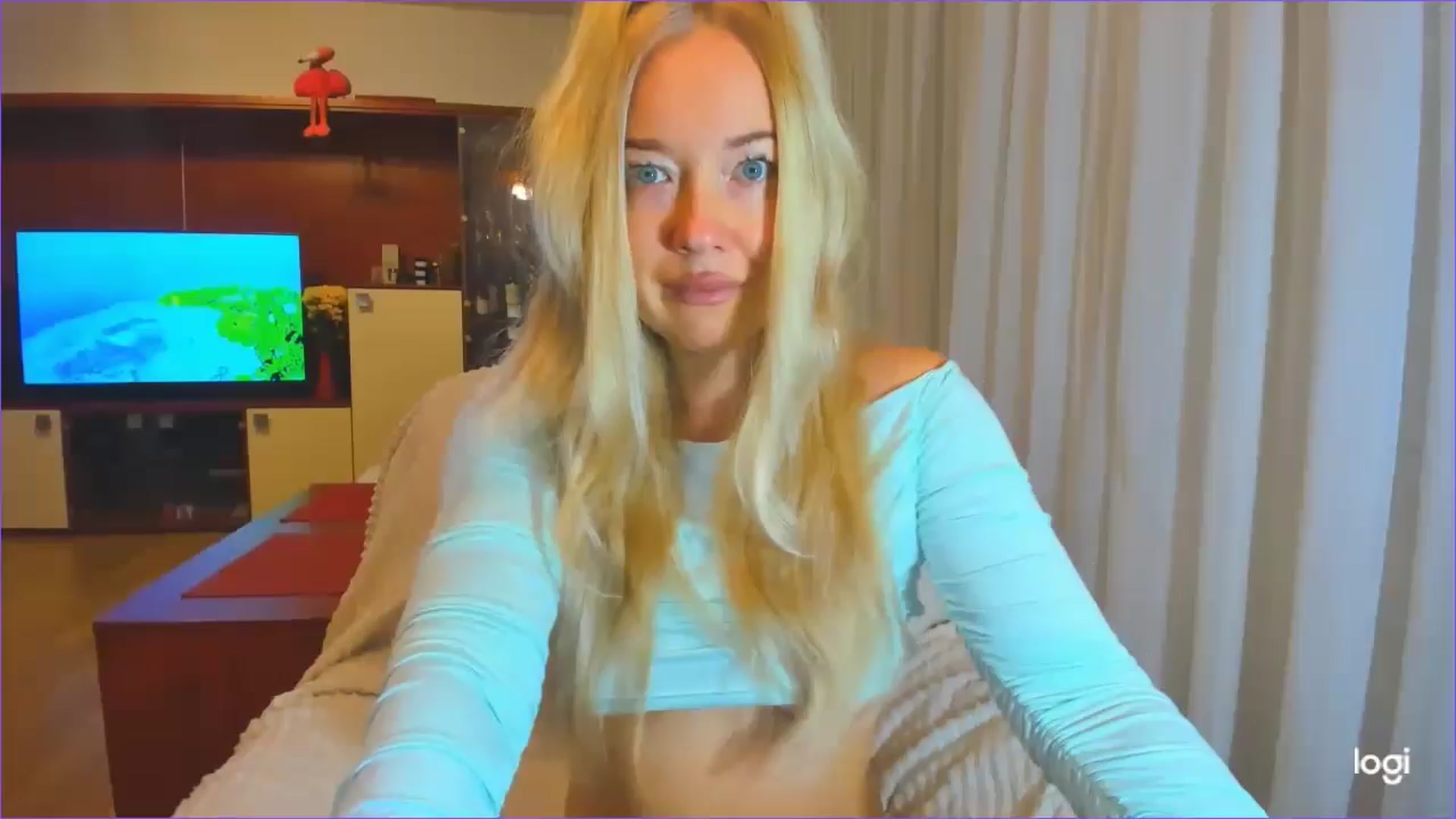 Gallery image thumbnail from FlamingoDream's myfreecams stream on, 10/16/2024, 20:47 image 12 of 20