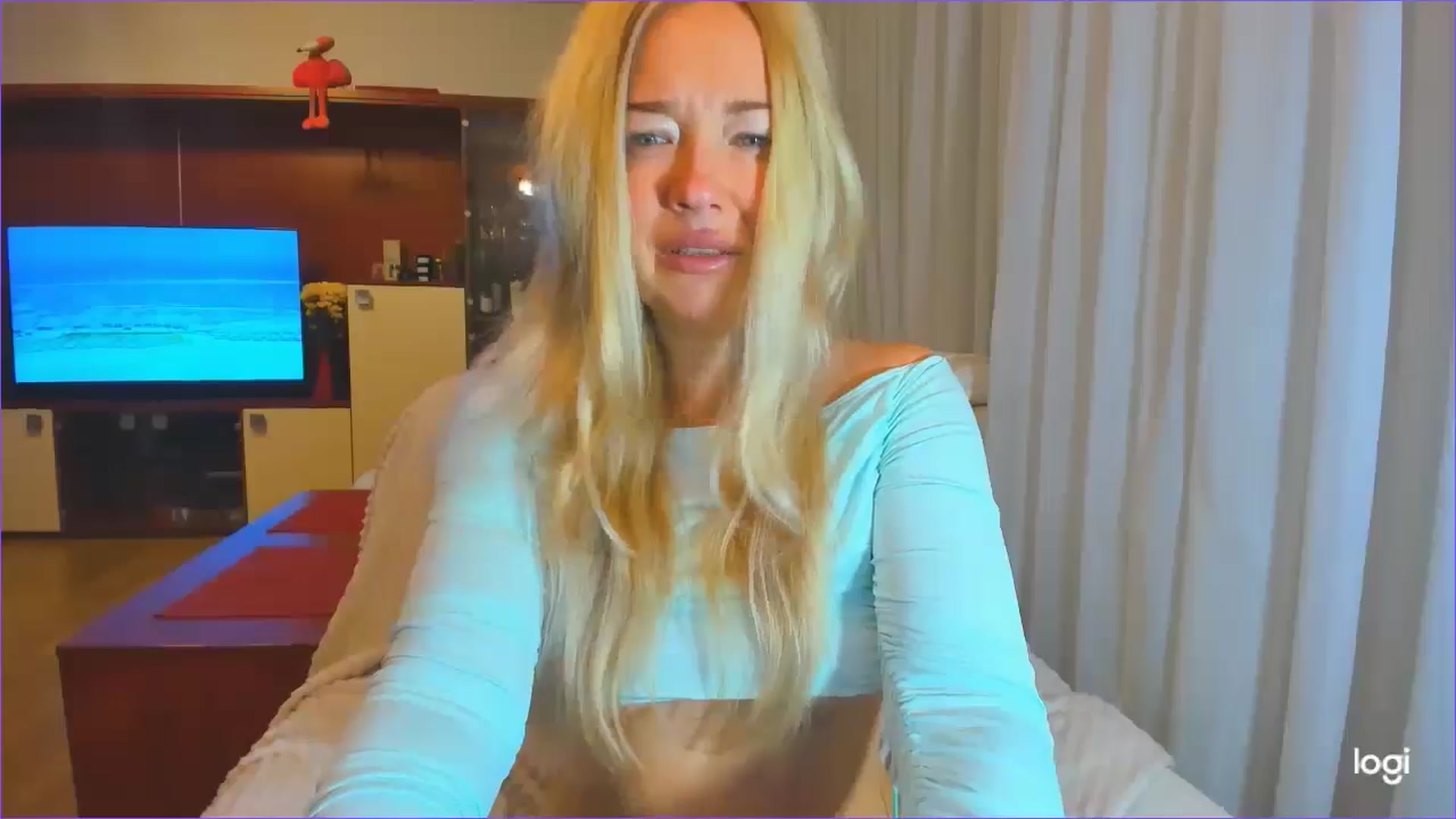Gallery image thumbnail from FlamingoDream's myfreecams stream on, 10/16/2024, 21:41 image 20 of 20