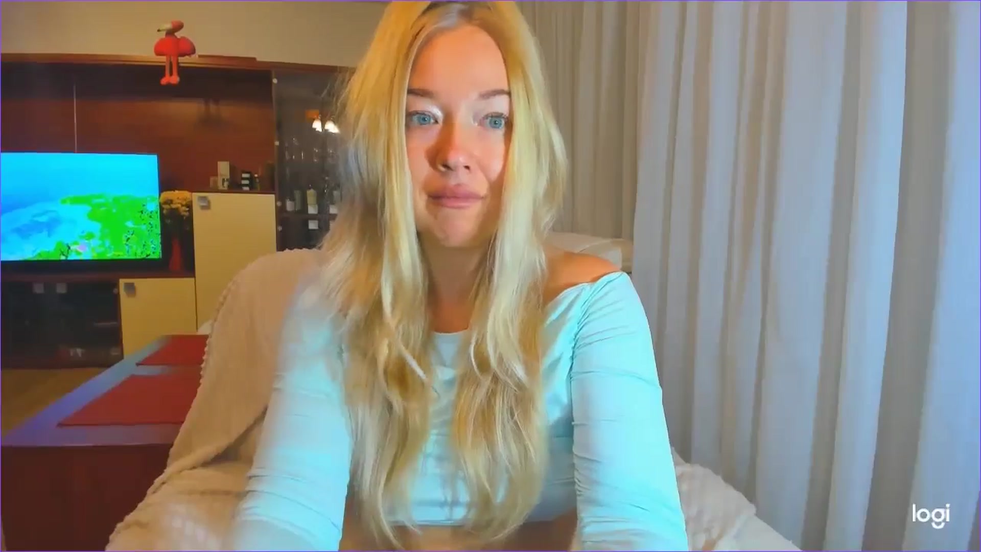 Gallery image thumbnail from FlamingoDream's myfreecams stream on, 10/16/2024, 21:41 image 16 of 20
