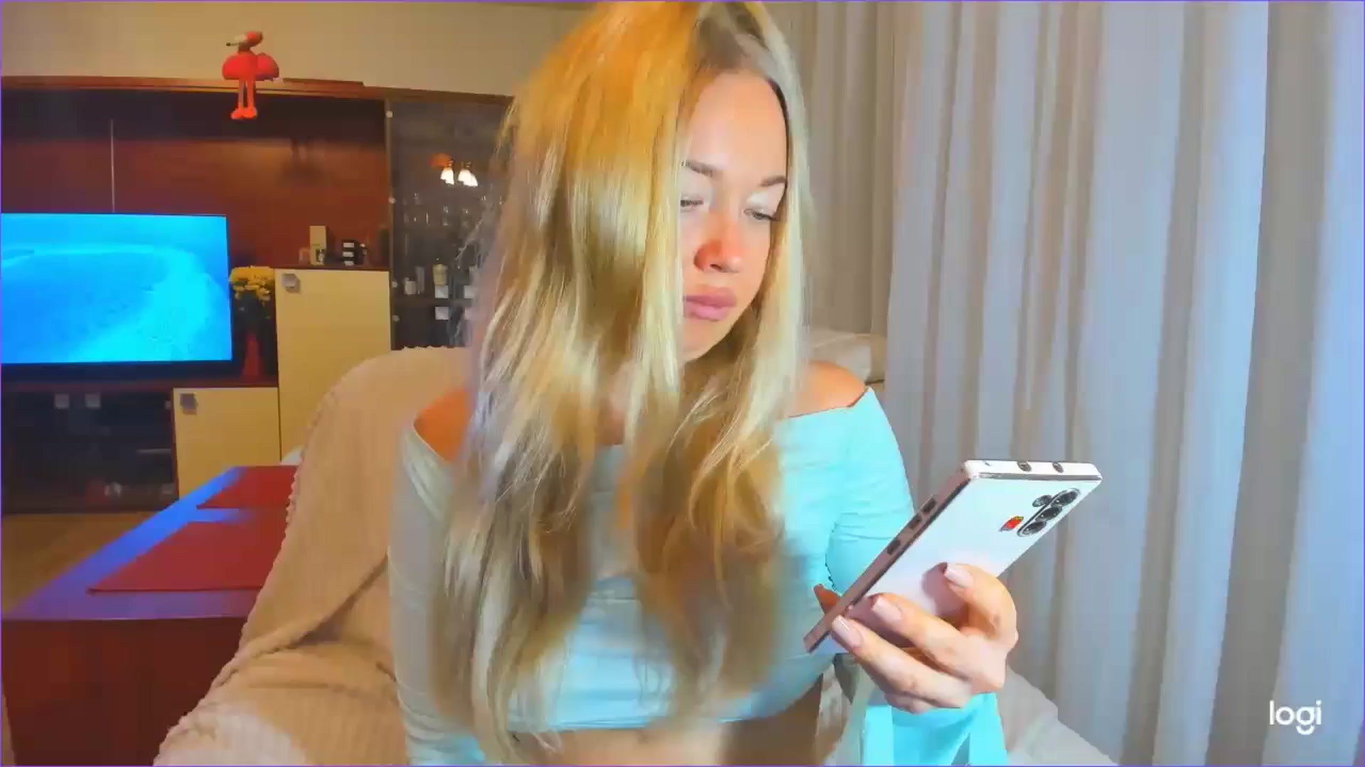 Gallery image thumbnail from FlamingoDream's myfreecams stream on, 10/16/2024, 21:41 image 13 of 20