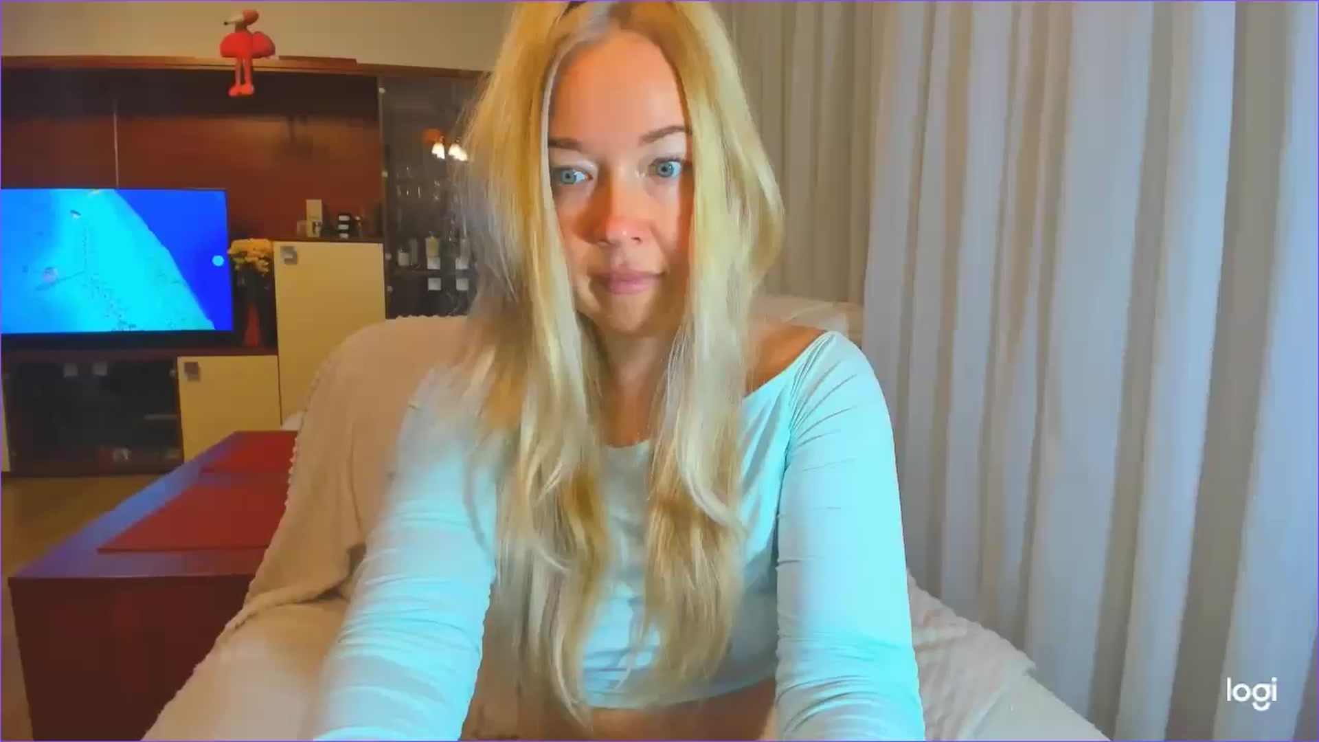 Gallery image thumbnail from FlamingoDream's myfreecams stream on, 10/17/2024, 24:22 image 1 of 20