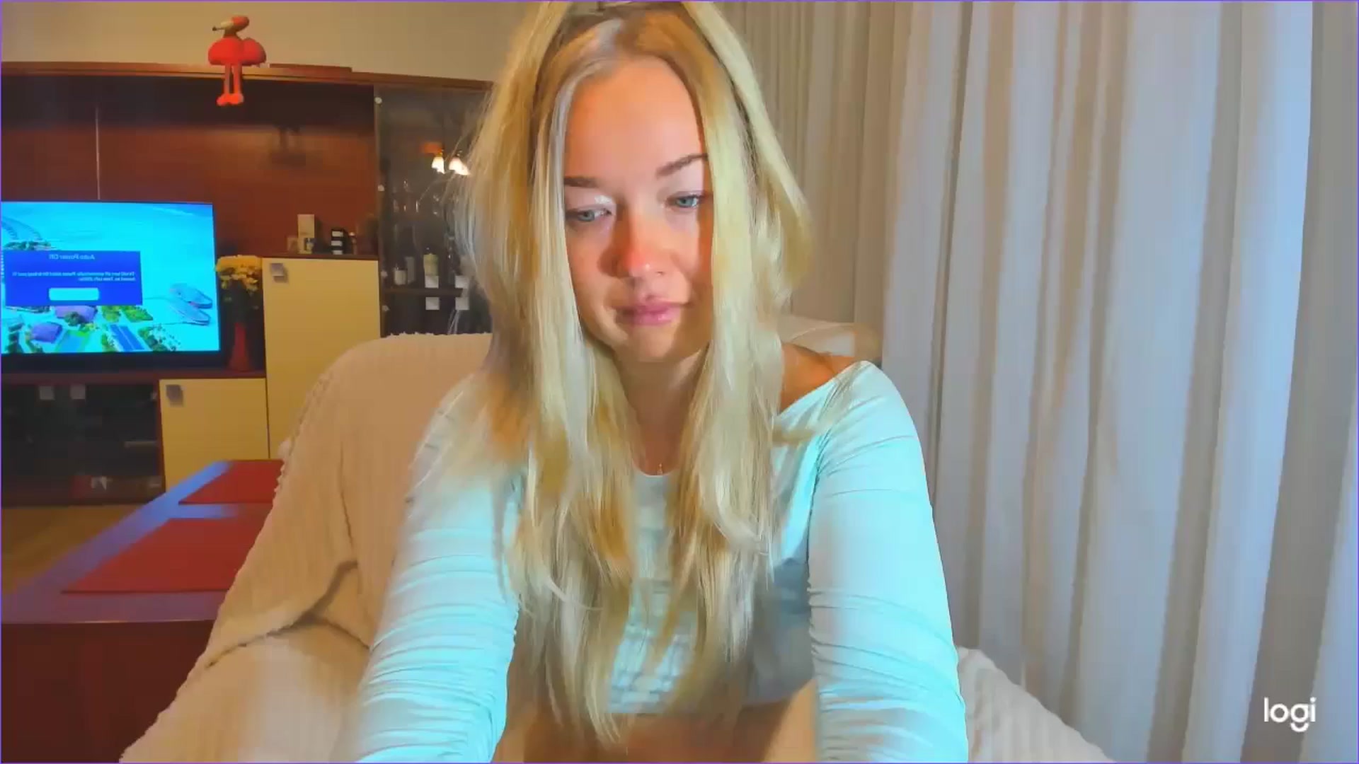 Gallery image thumbnail from FlamingoDream's myfreecams stream on, 10/17/2024, 24:22 image 16 of 20