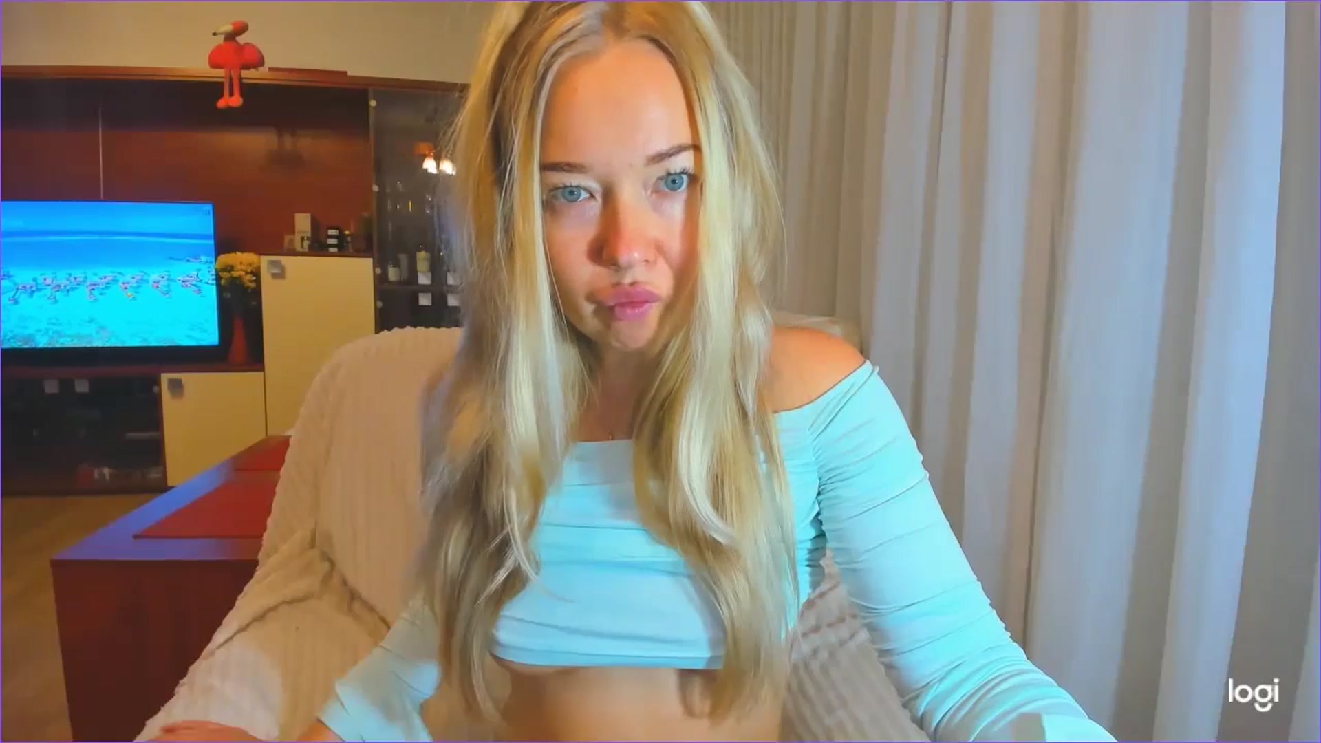 Gallery image thumbnail from FlamingoDream's myfreecams stream on, 10/17/2024, 03:43 image 2 of 20