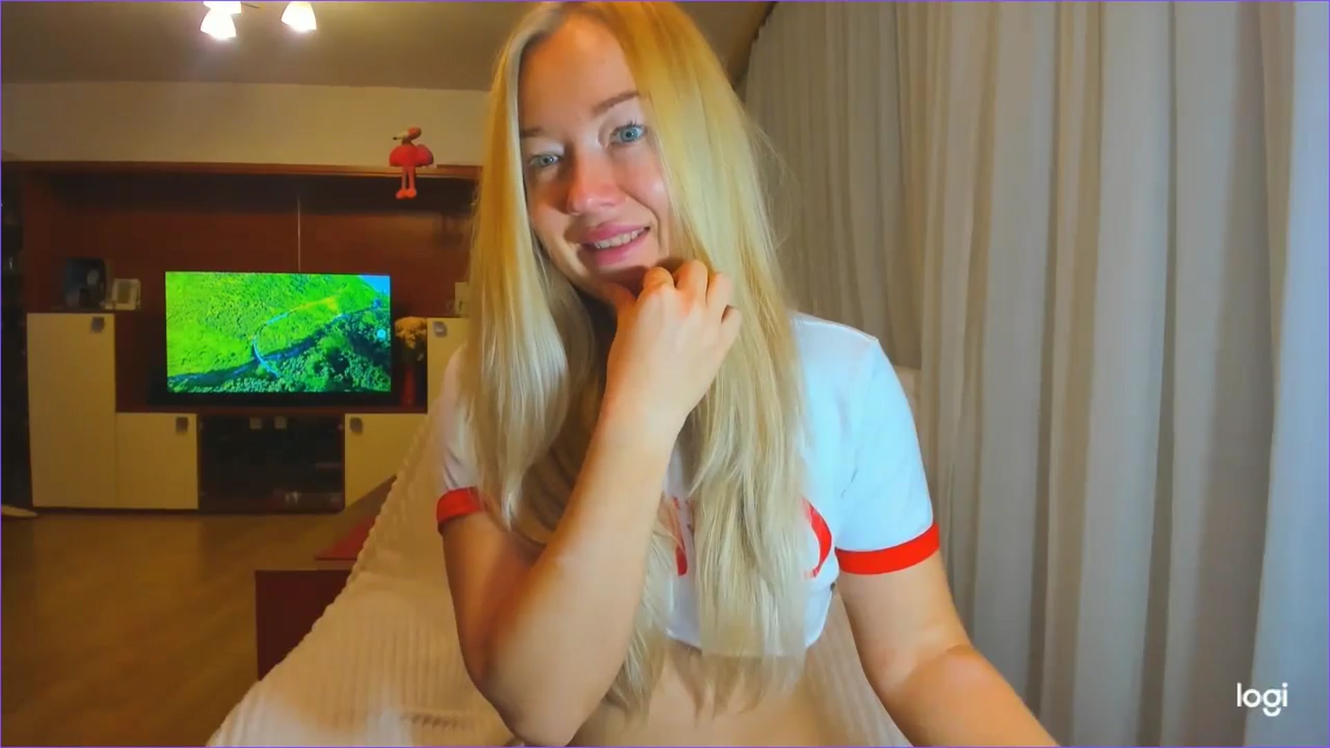 Gallery image thumbnail from FlamingoDream's myfreecams stream on, 10/21/2024, 23:23 image 3 of 20