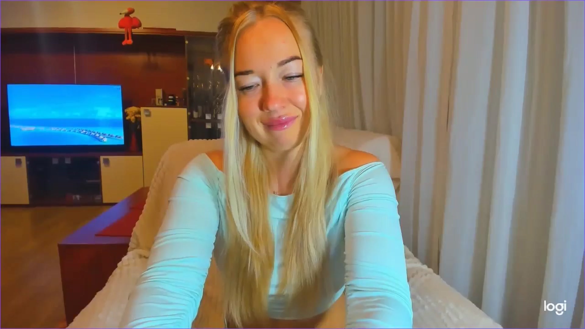 Gallery image thumbnail from FlamingoDream's myfreecams stream on, 10/23/2024, 21:18 image 2 of 20