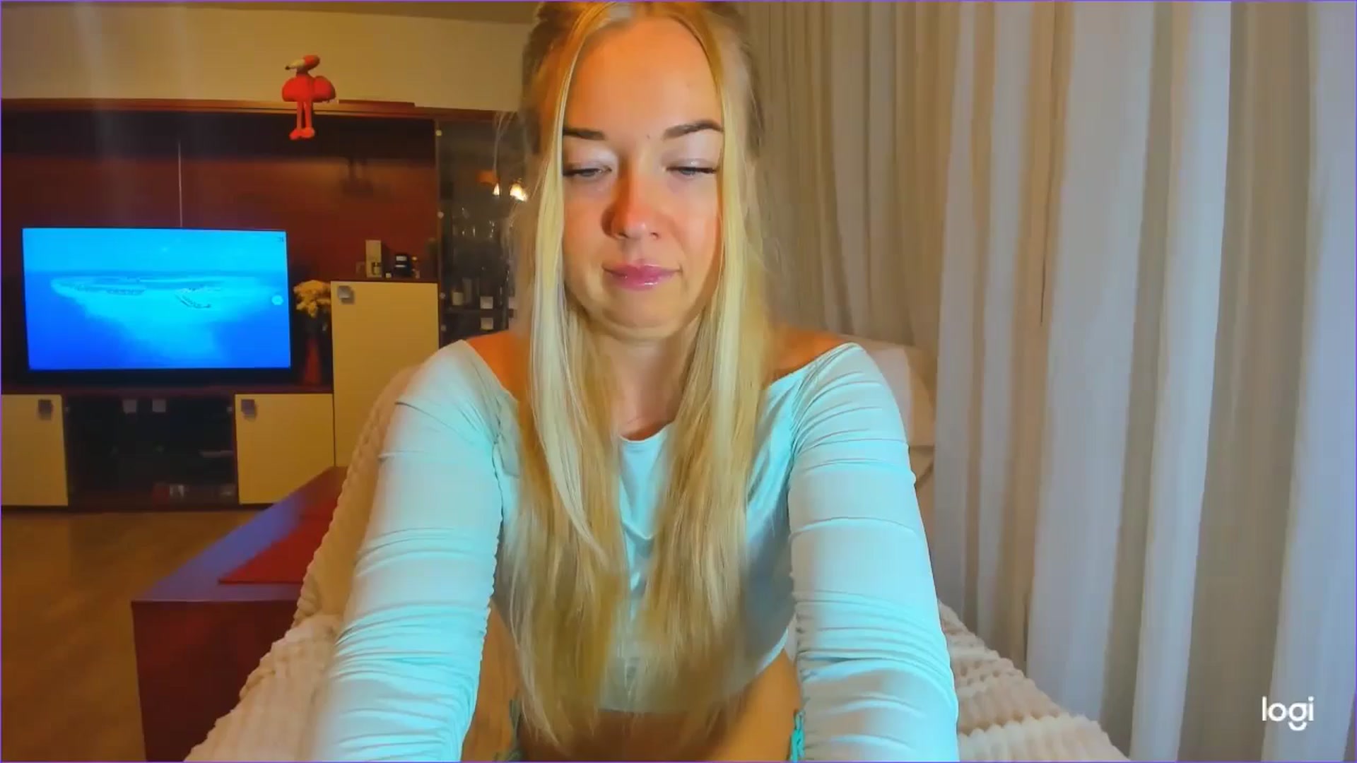 Gallery image thumbnail from FlamingoDream's myfreecams stream on, 10/23/2024, 21:18 image 13 of 20