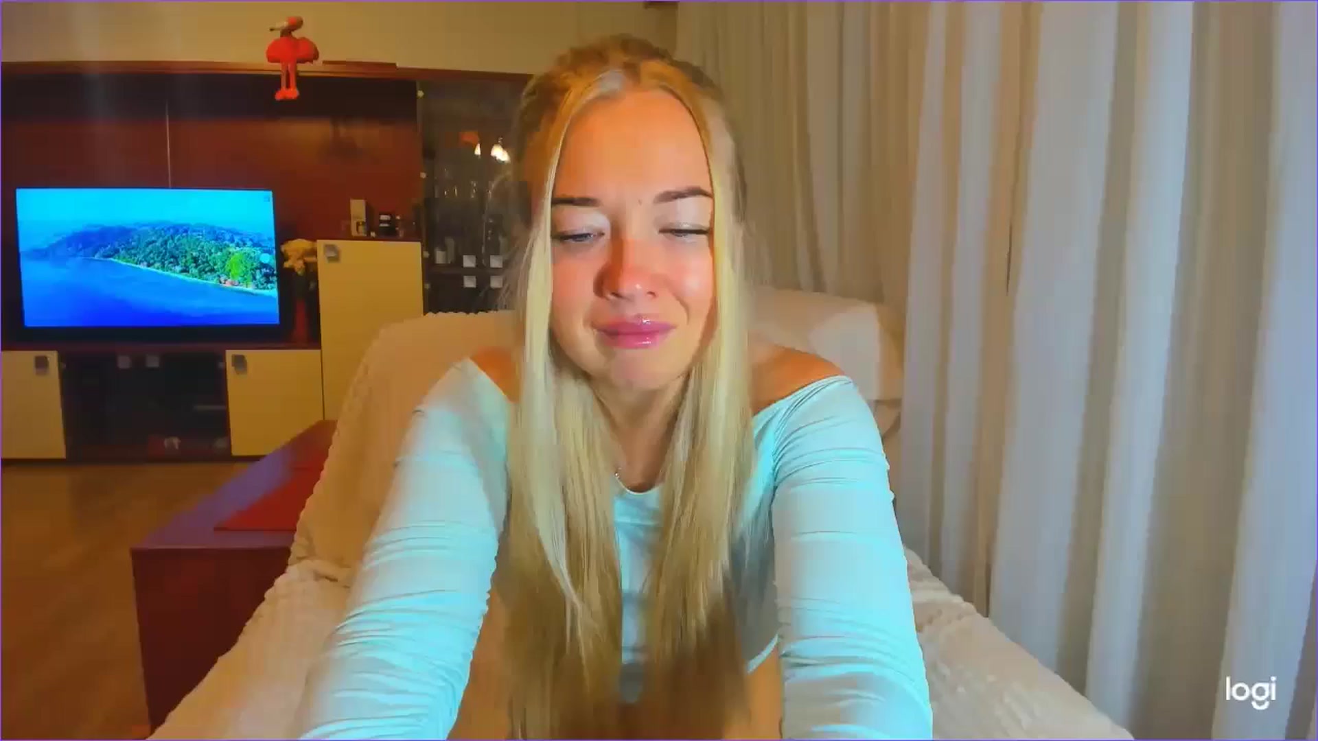Gallery image thumbnail from FlamingoDream's myfreecams stream on, 10/23/2024, 21:18 image 1 of 20