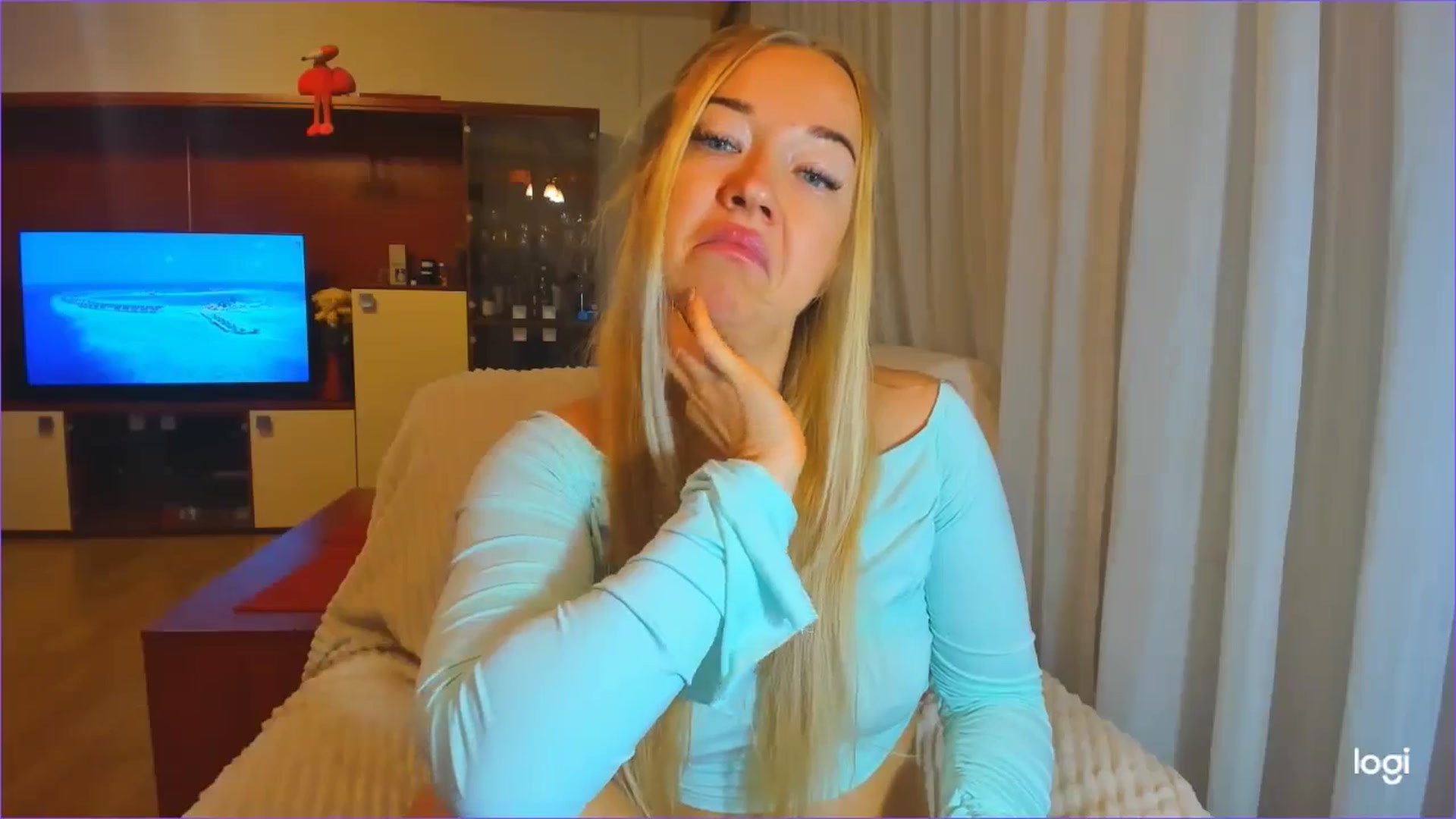 Gallery image thumbnail from FlamingoDream's myfreecams stream on, 10/23/2024, 23:32 image 16 of 20