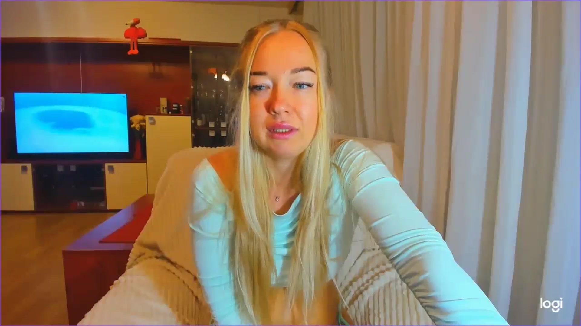Gallery image thumbnail from FlamingoDream's myfreecams stream on, 10/23/2024, 23:32 image 13 of 20