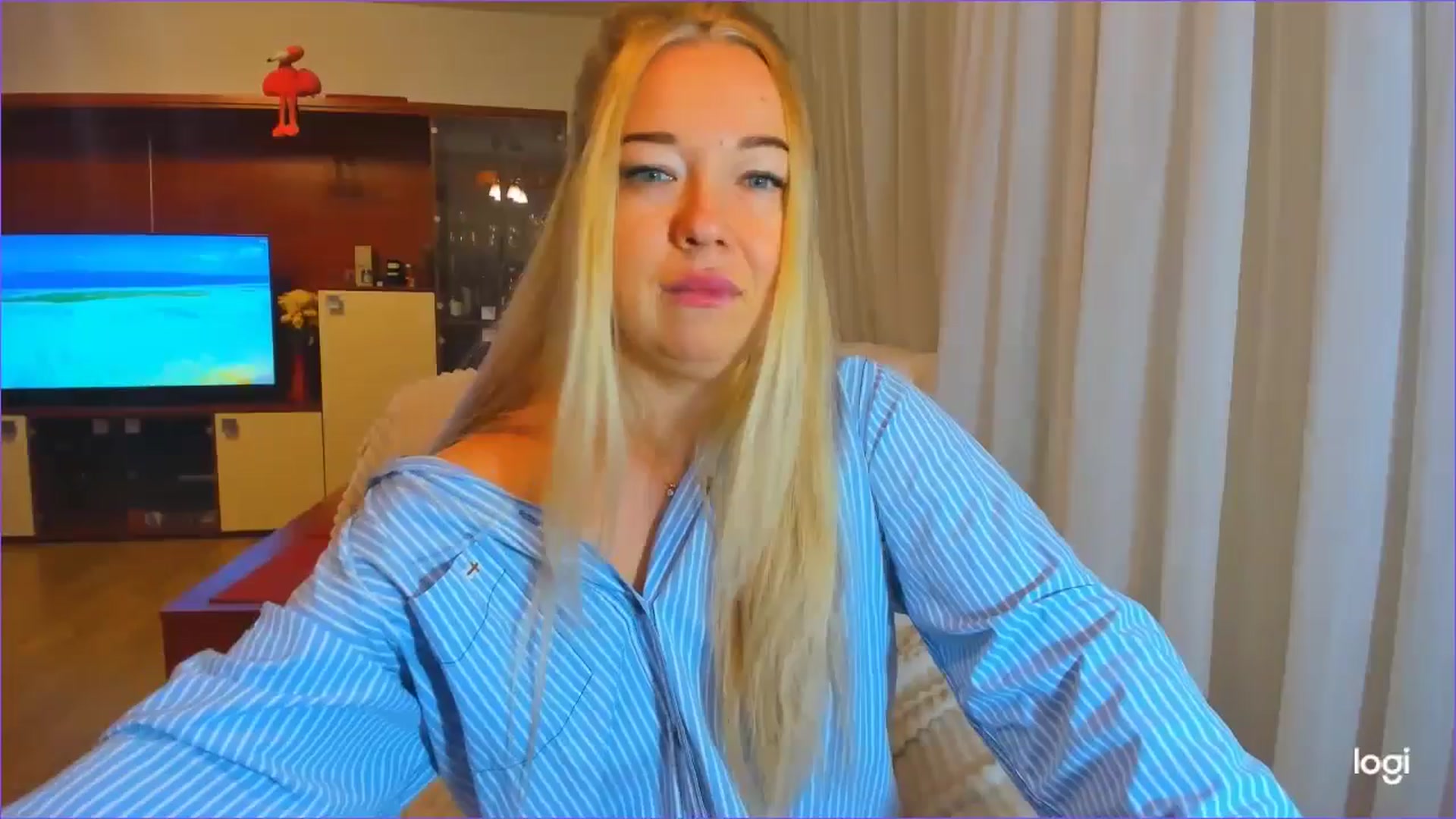 Gallery image thumbnail from FlamingoDream's myfreecams stream on, 10/24/2024, 20:58 image 1 of 20