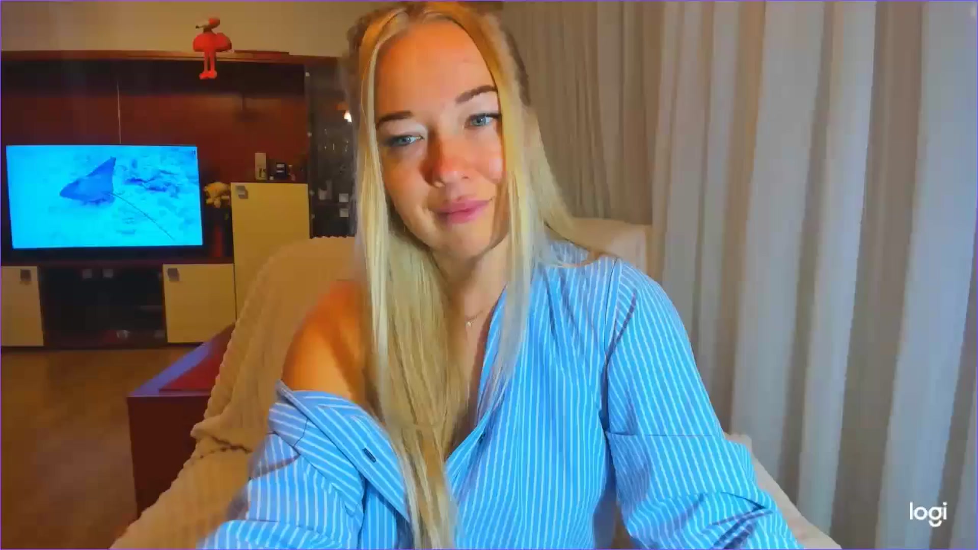 Gallery image thumbnail from FlamingoDream's myfreecams stream on, 10/24/2024, 20:58 image 18 of 20