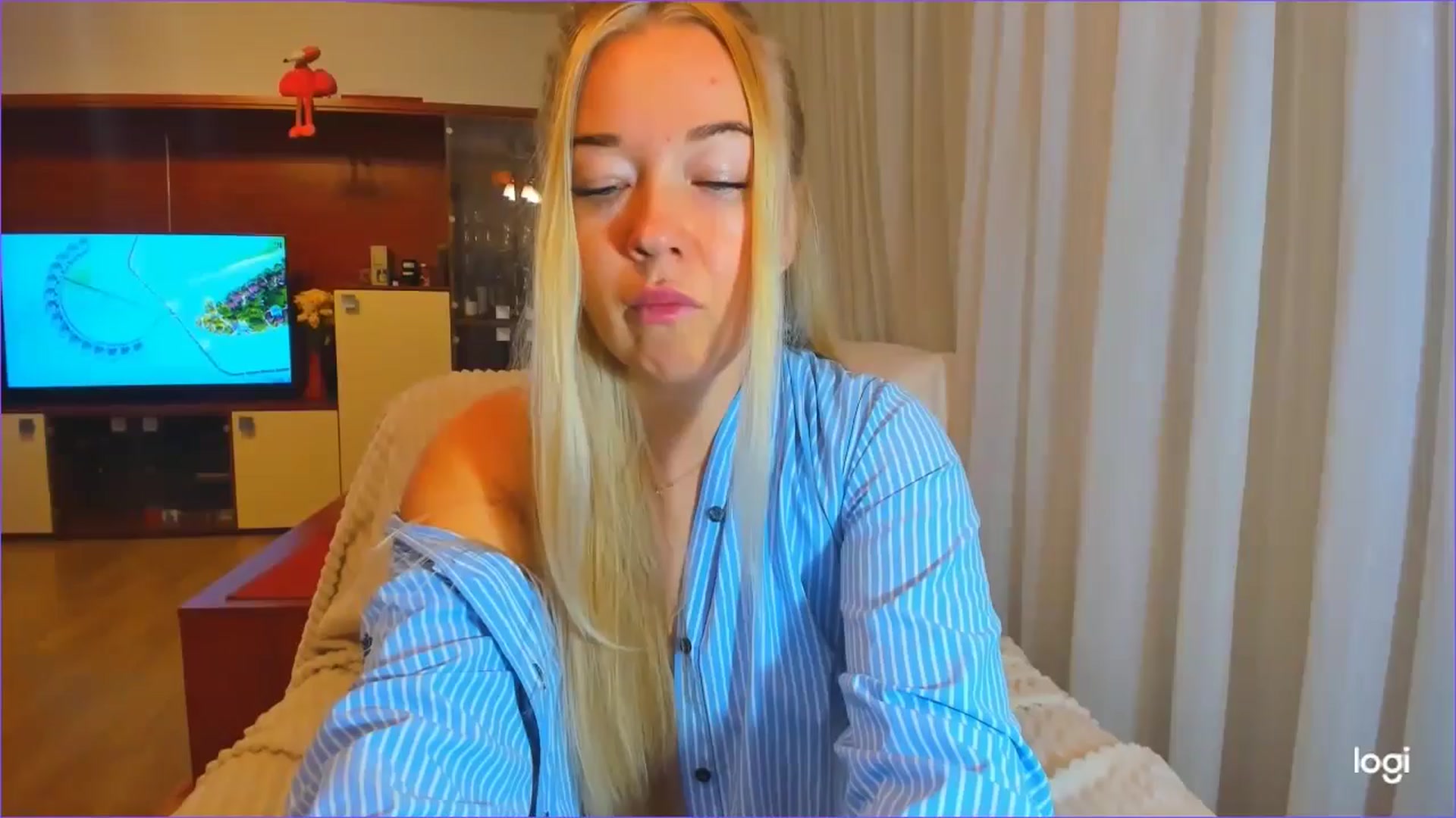Gallery image thumbnail from FlamingoDream's myfreecams stream on, 10/24/2024, 20:58 image 9 of 20