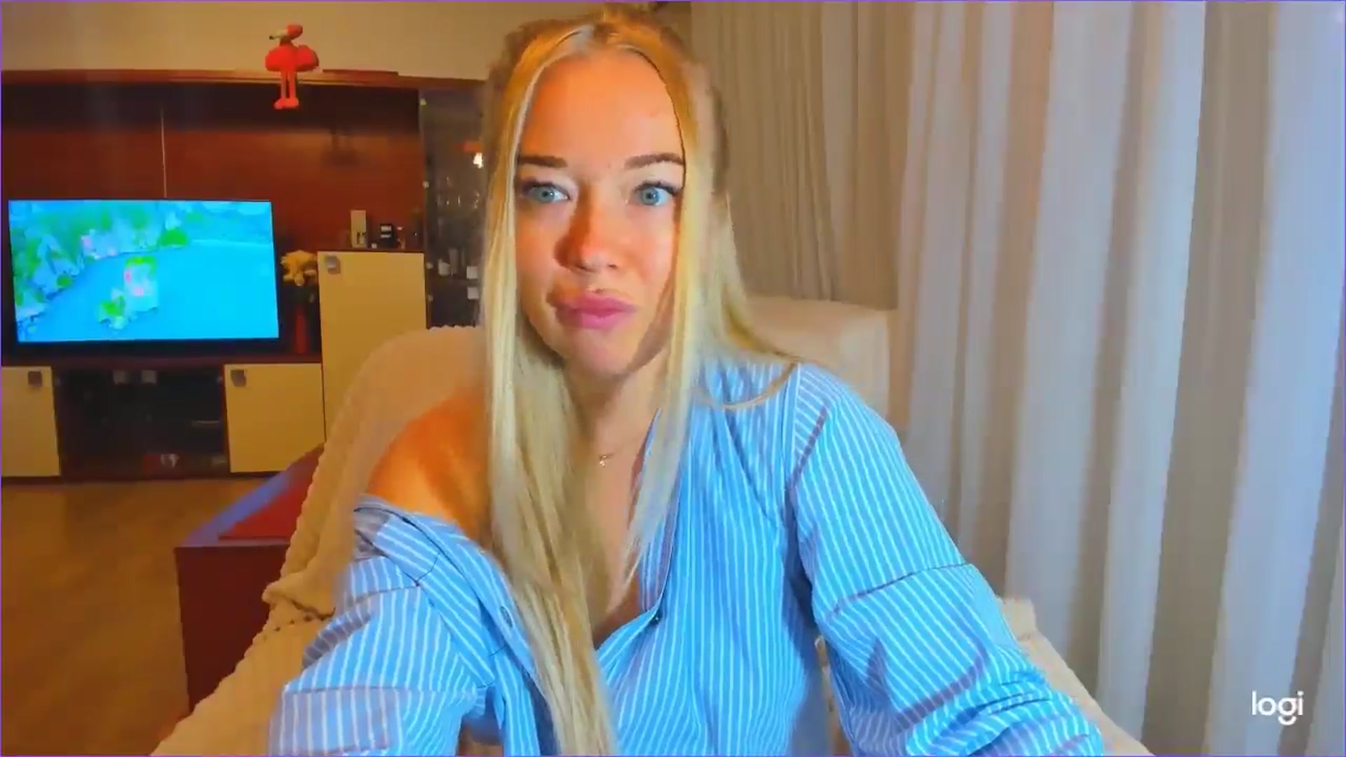 Gallery image thumbnail from FlamingoDream's myfreecams stream on, 10/24/2024, 20:58 image 20 of 20