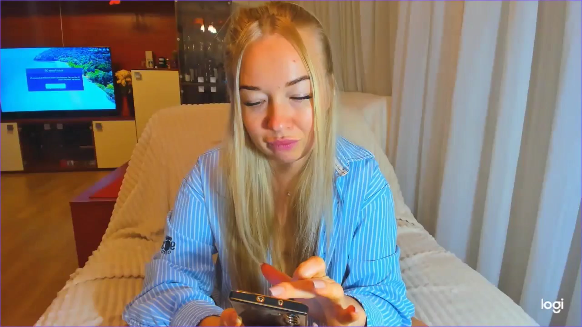 Gallery image thumbnail from FlamingoDream's myfreecams stream on, 10/25/2024, 01:13 image 1 of 20